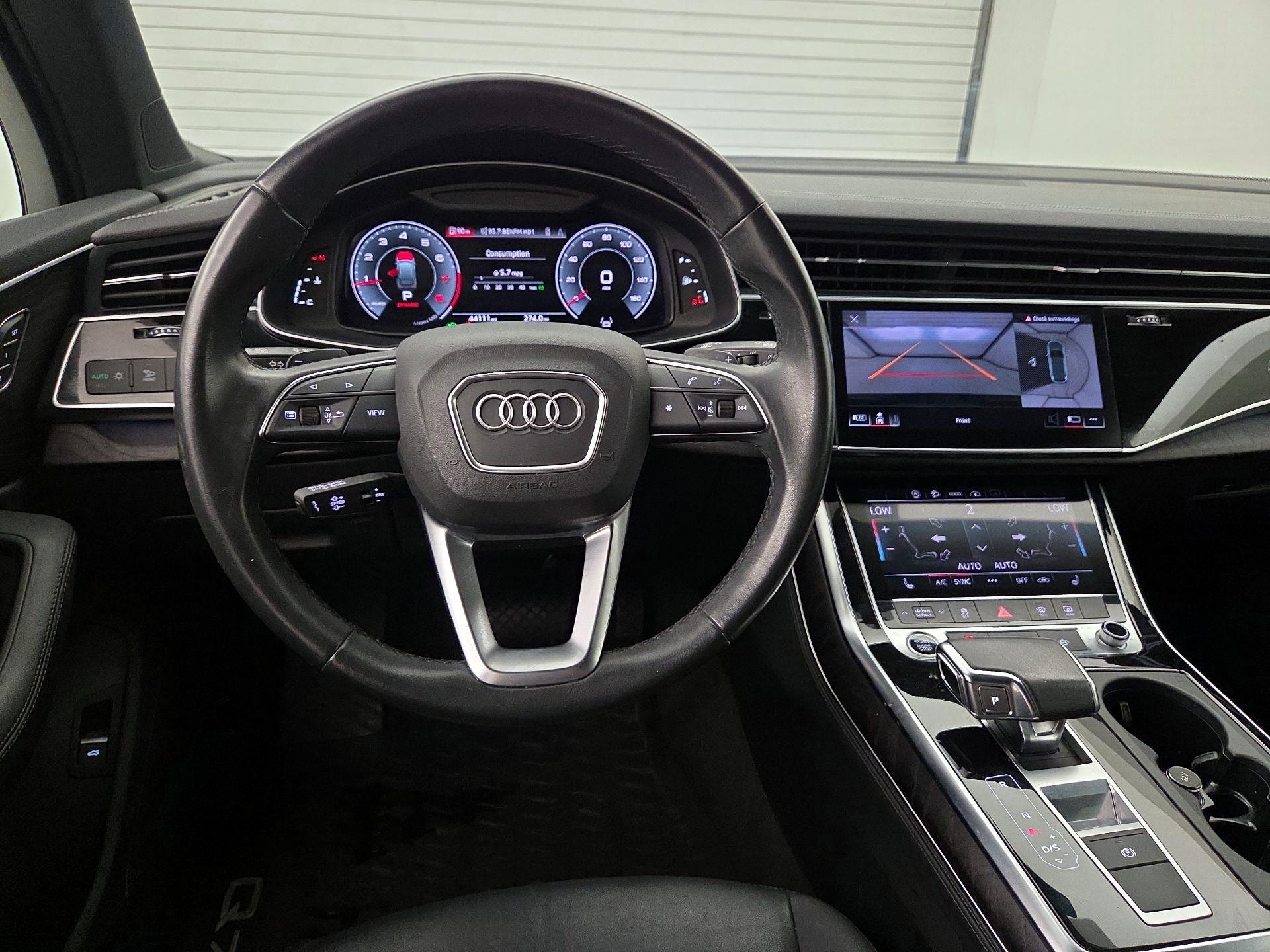 Thumbnail: 2023 Audi Q7 - 10