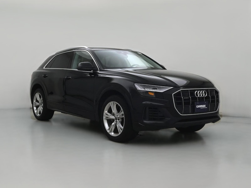 2023 Audi Q8 Premium