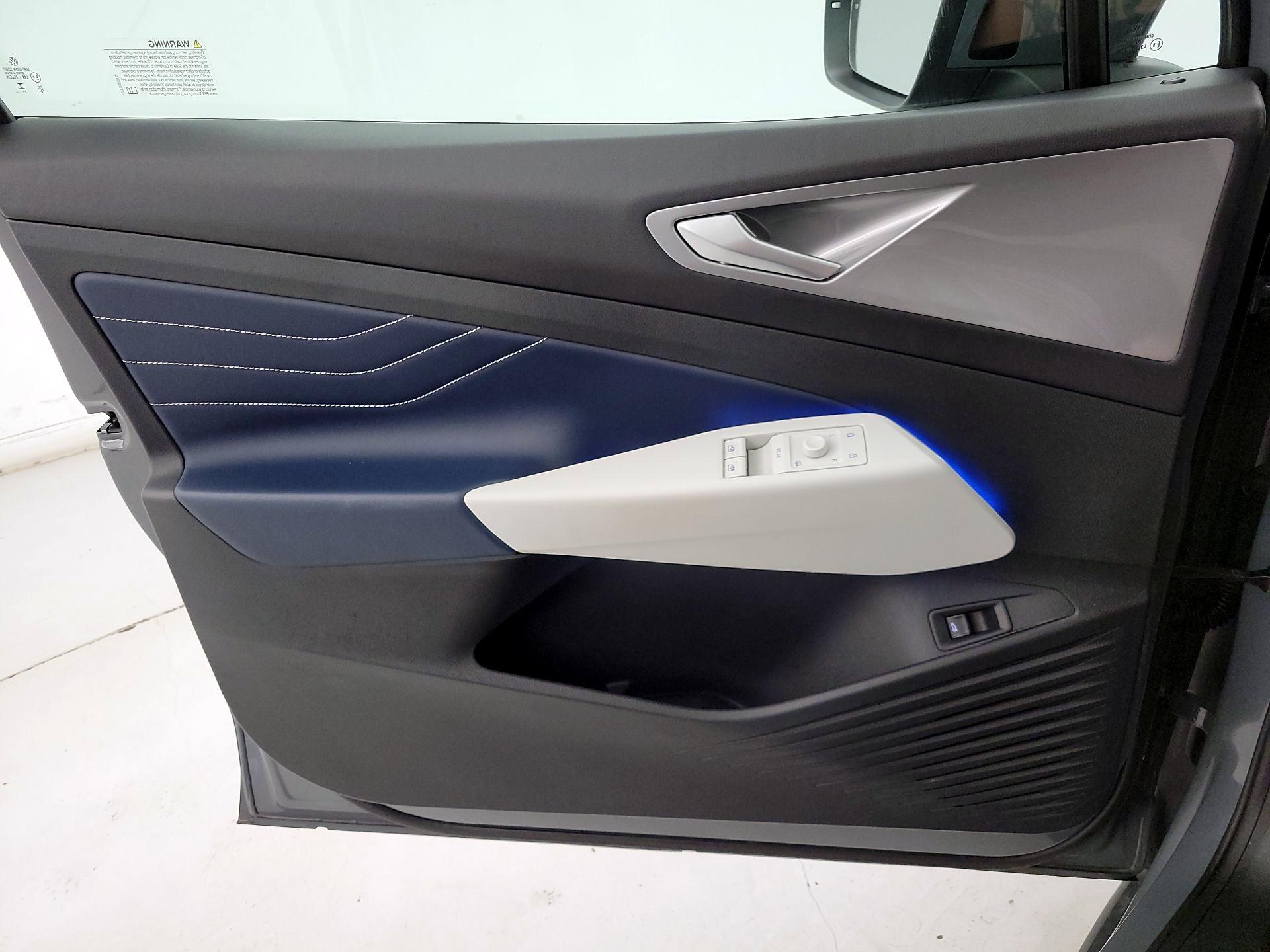 Thumbnail: 2023 Volkswagen ID.4 - 12