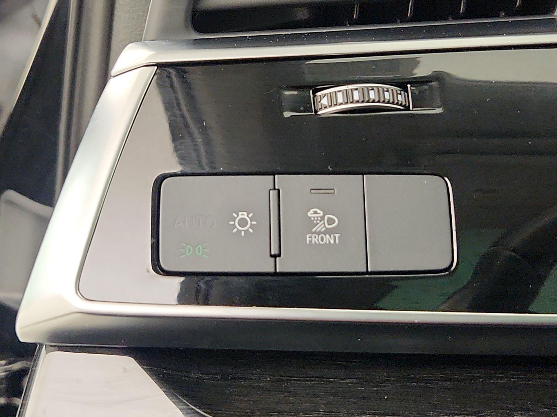 Thumbnail: 2023 Audi Q7 - 13