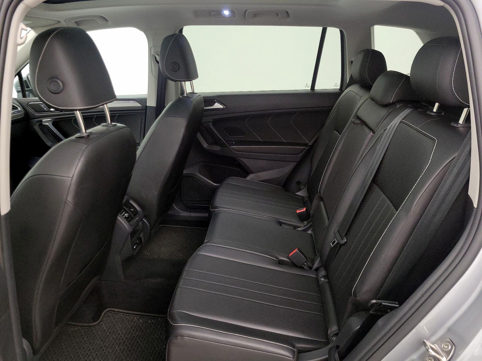 2023 Volkswagen Tiguan SE - Photo 20