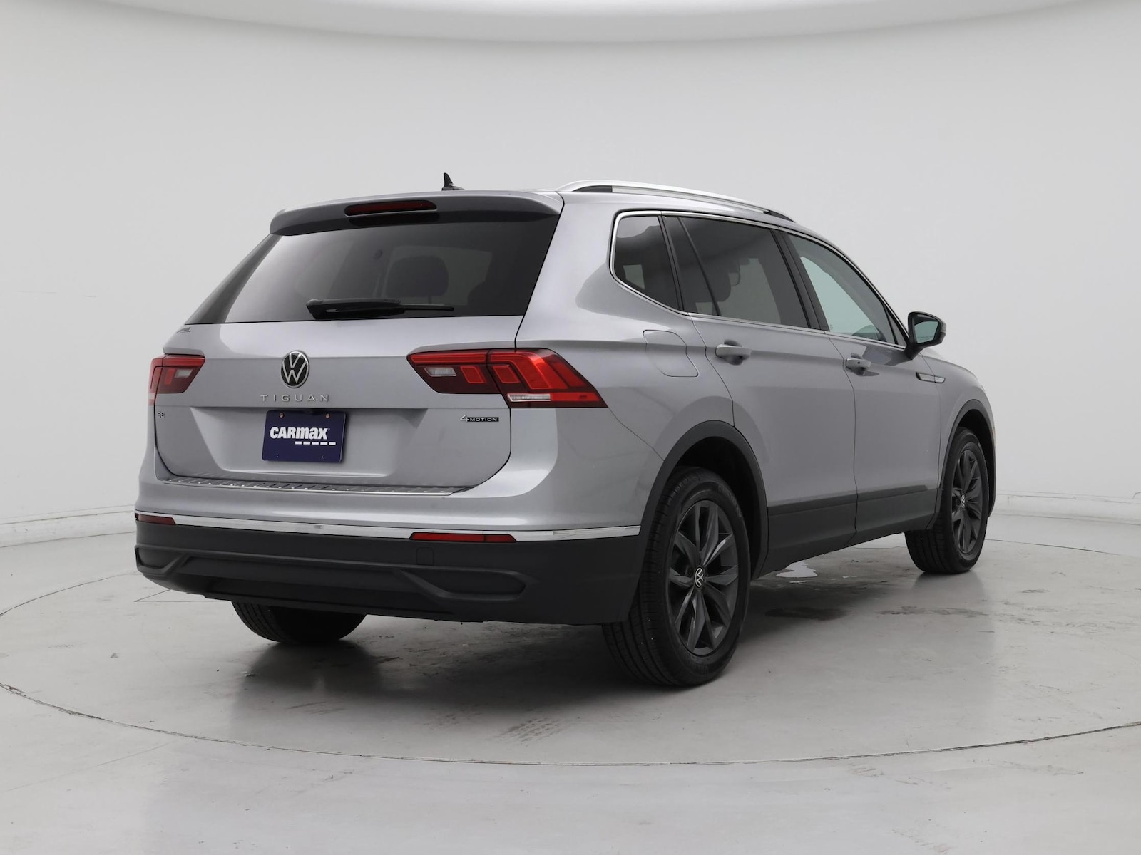 2023 Volkswagen Tiguan SE - Photo 9