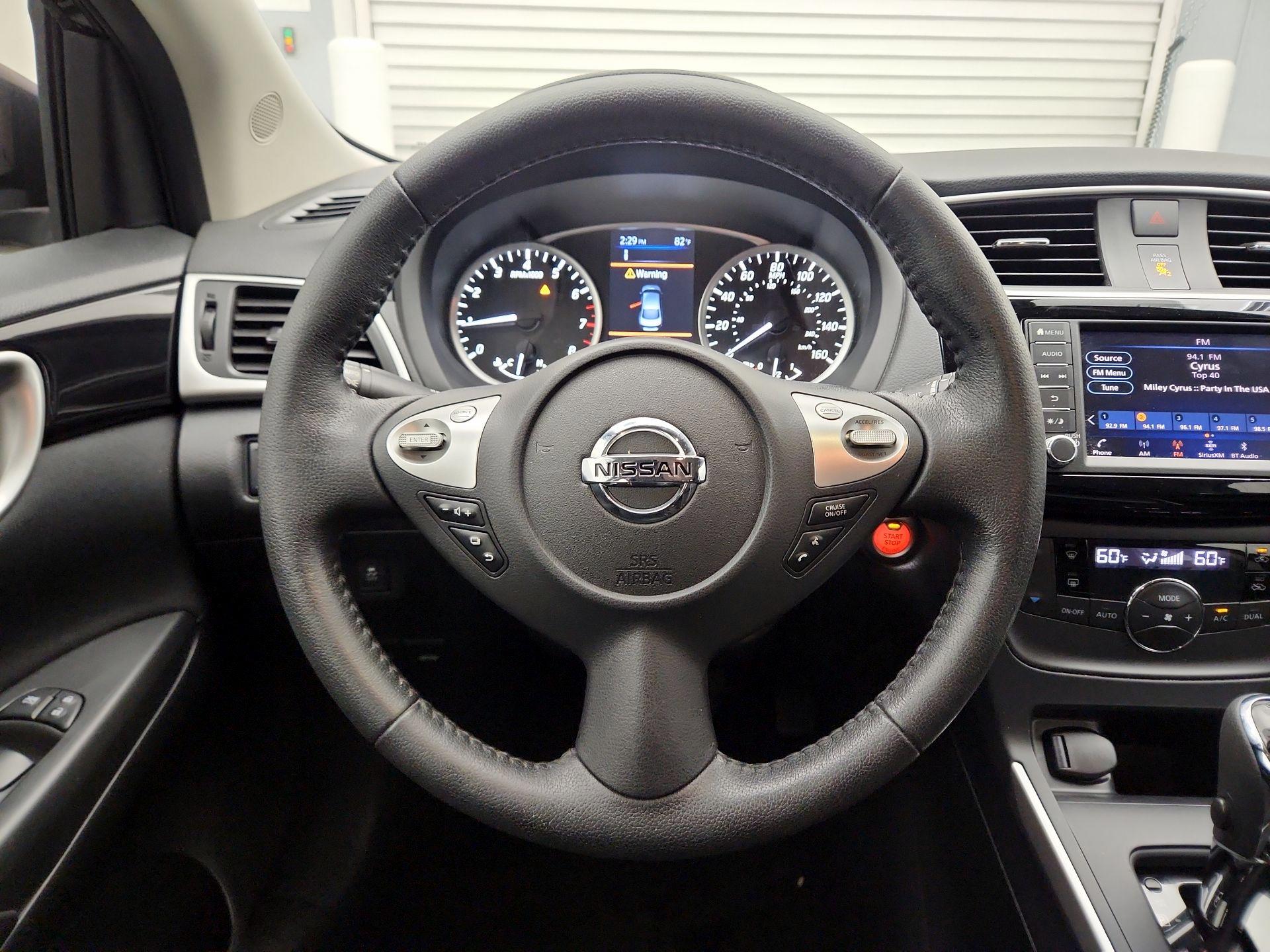 Thumbnail: 2019 Nissan Sentra - 10