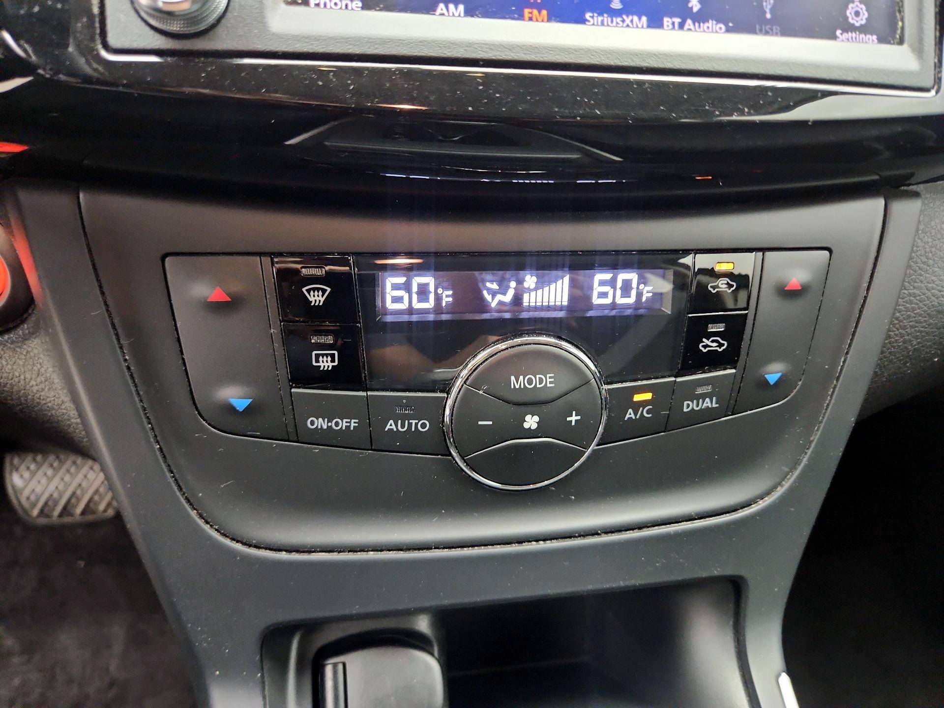 Thumbnail: 2019 Nissan Sentra - 16