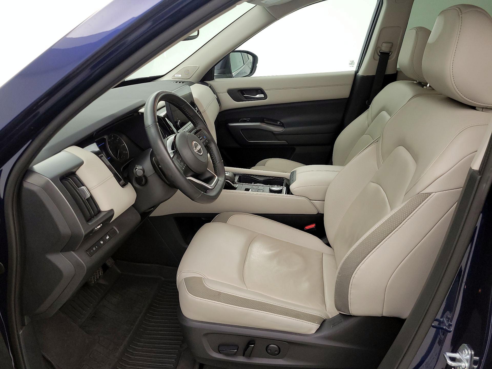 Thumbnail: 2022 Nissan Pathfinder - 11