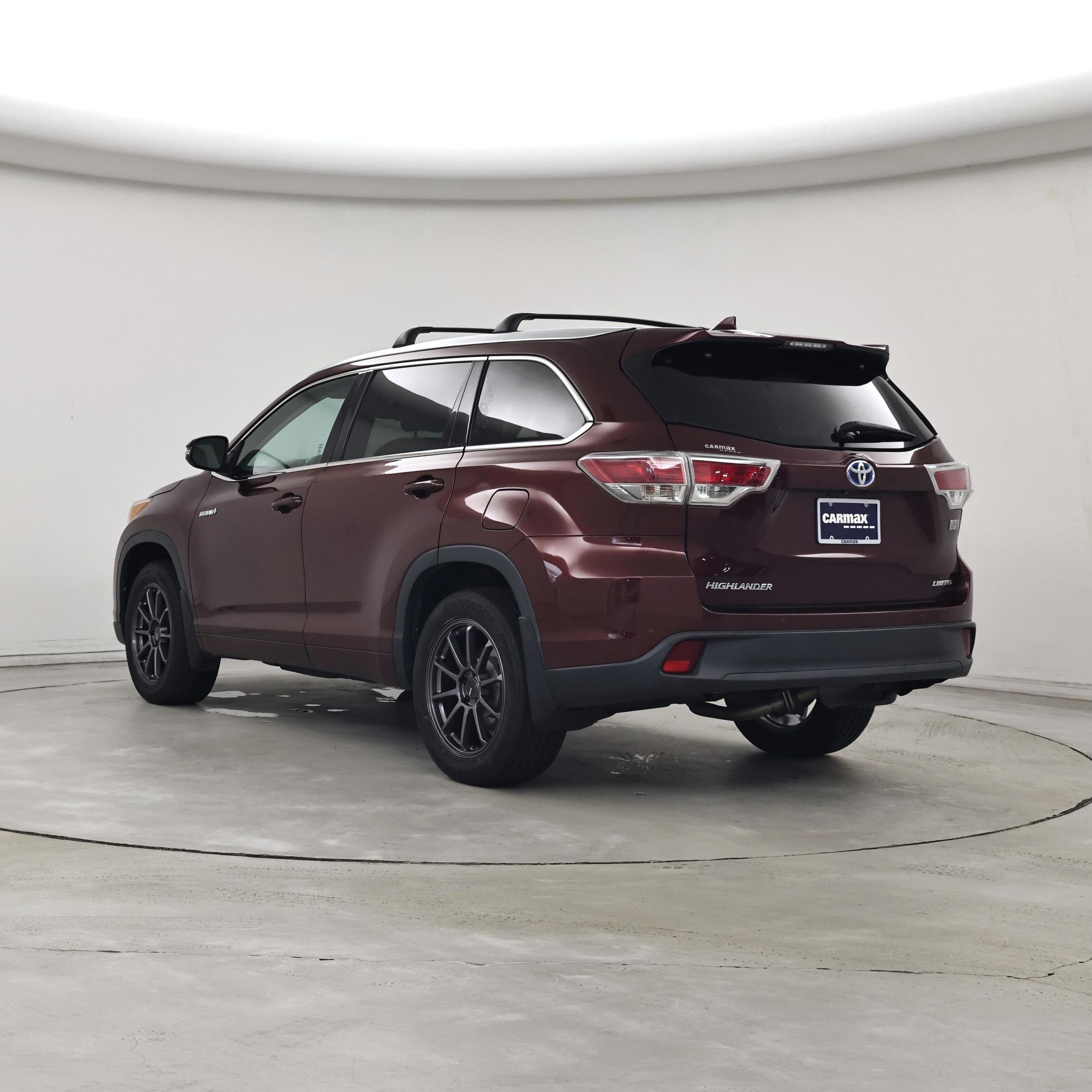 Thumbnail: 2016 Toyota Highlander - 2
