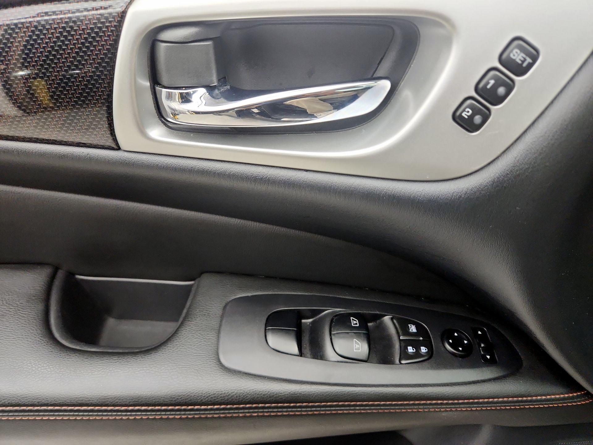 Thumbnail: 2019 Nissan Pathfinder - 12