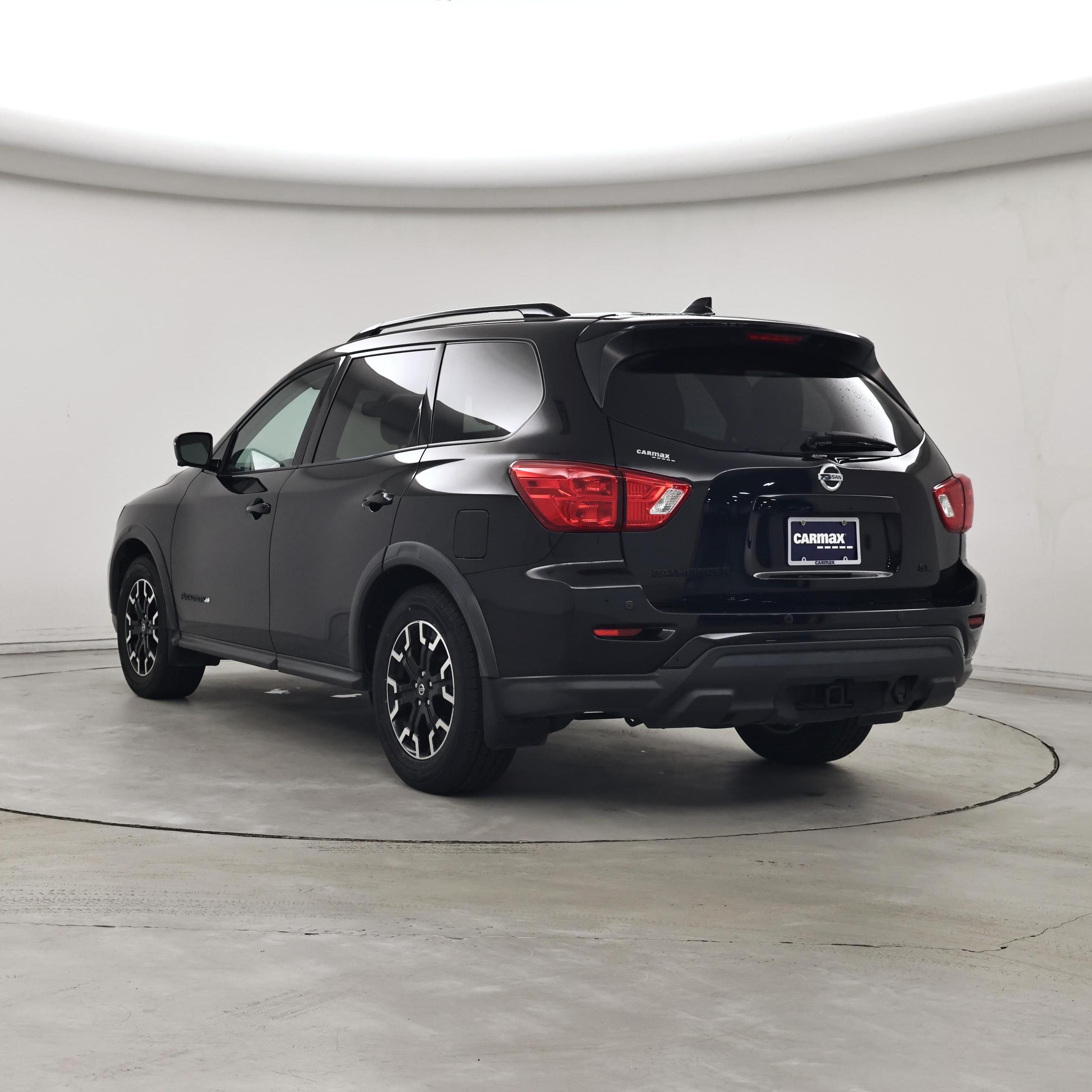 Thumbnail: 2019 Nissan Pathfinder - 2