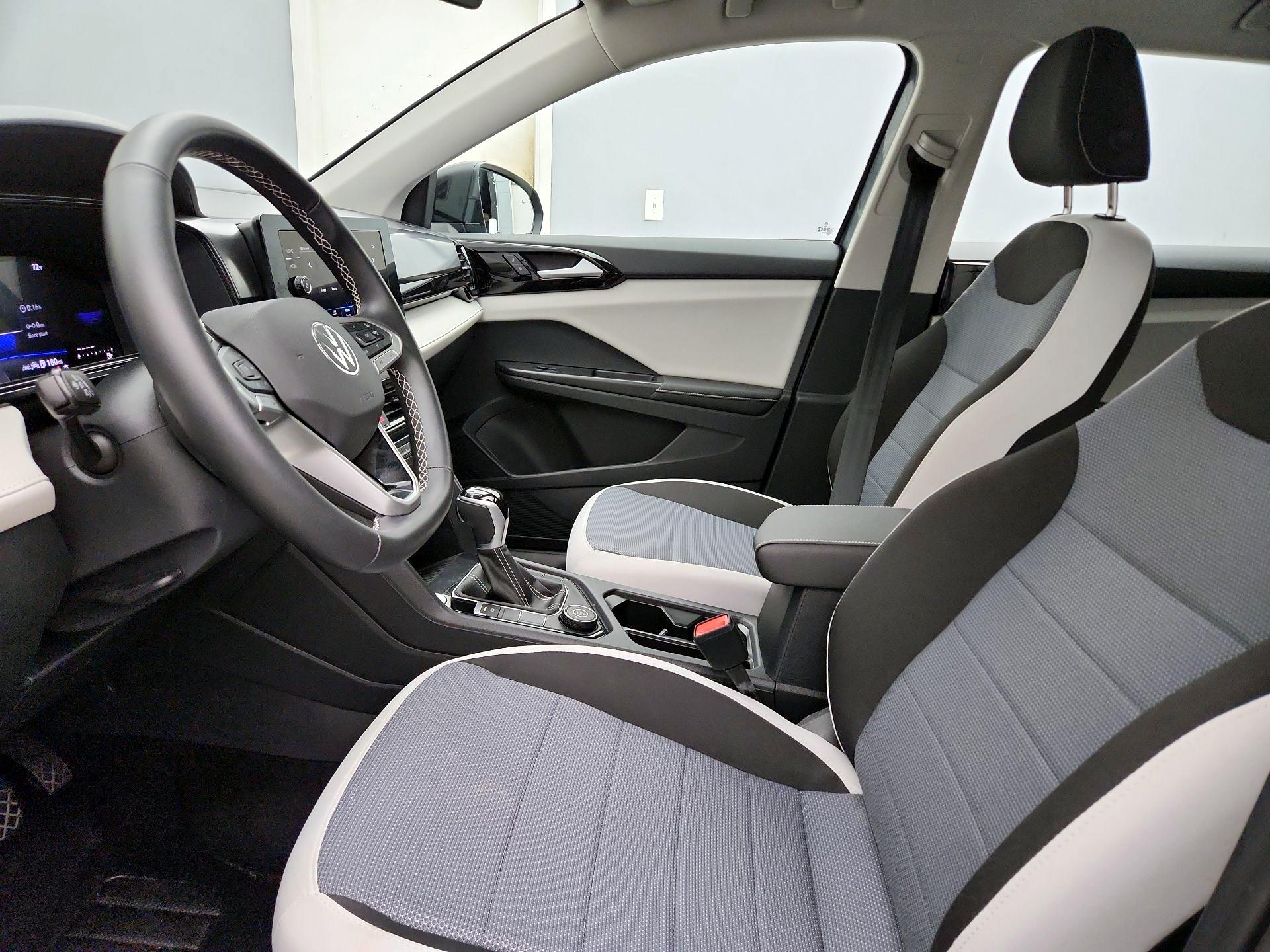 Thumbnail: 2025 Volkswagen Taos - 11