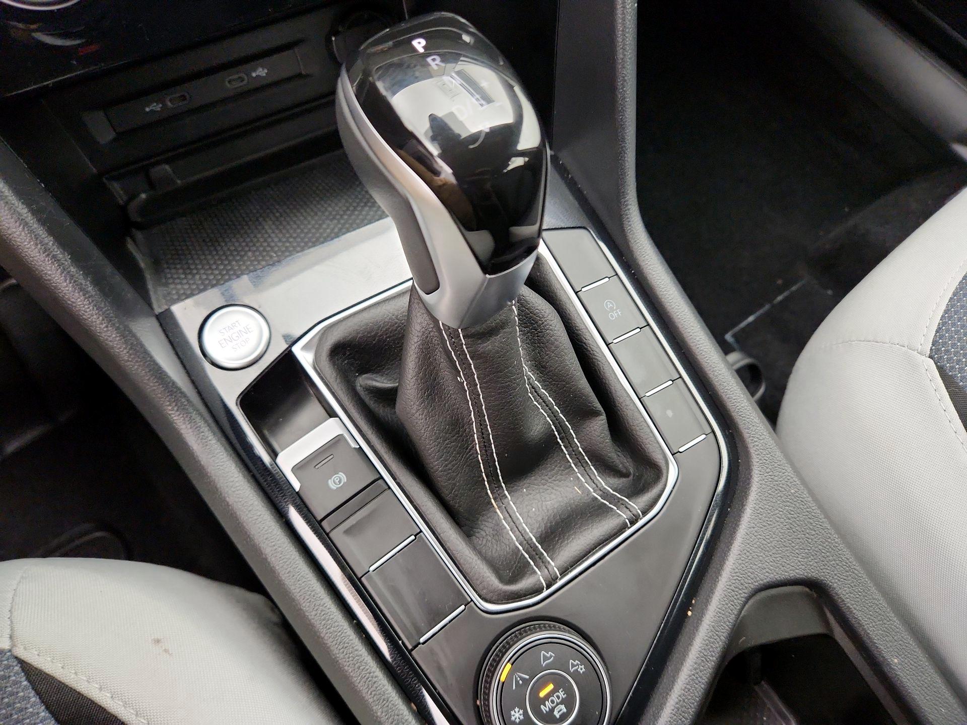 Thumbnail: 2025 Volkswagen Taos - 17