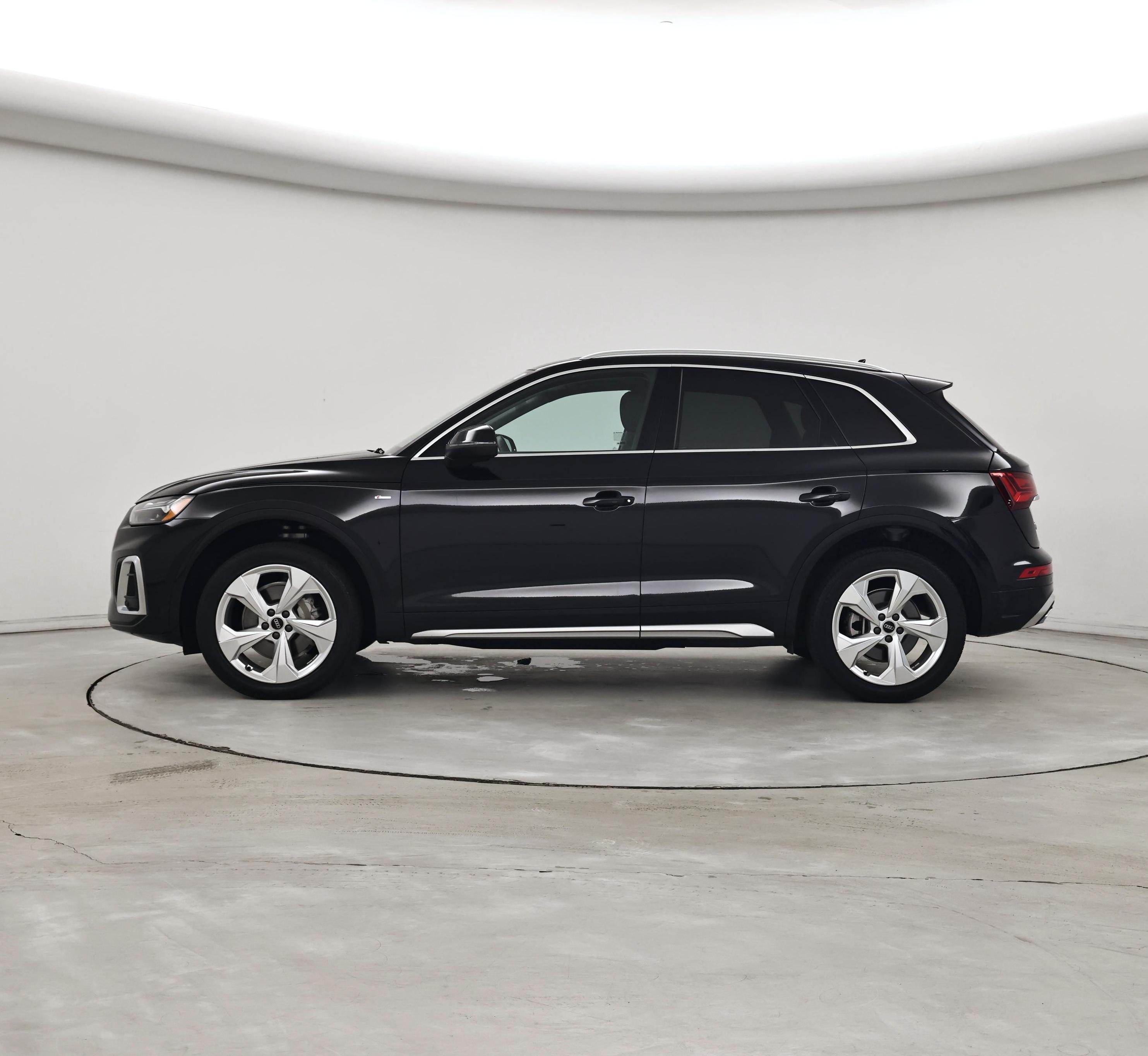 Thumbnail: 2023 Audi Q5 - 3