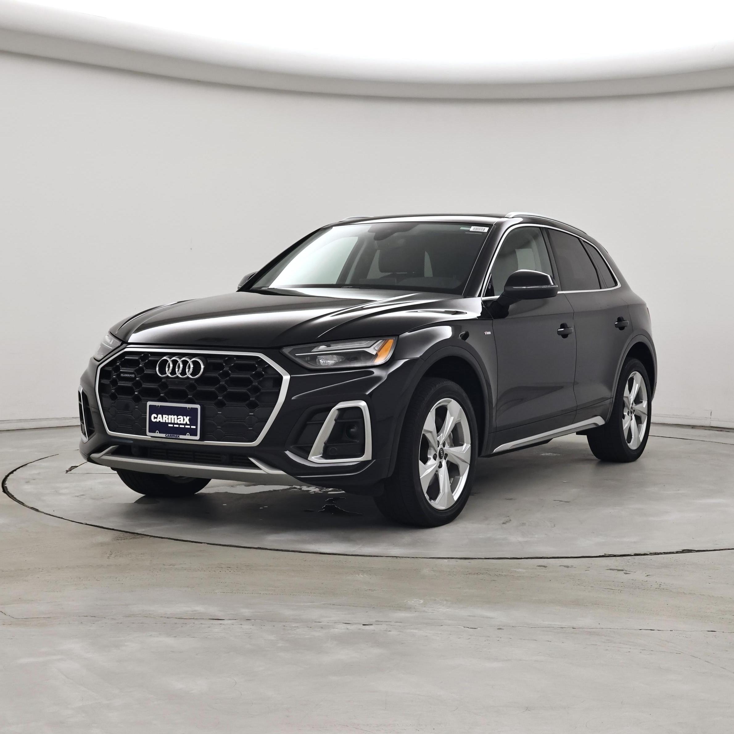 Thumbnail: 2023 Audi Q5 - 4
