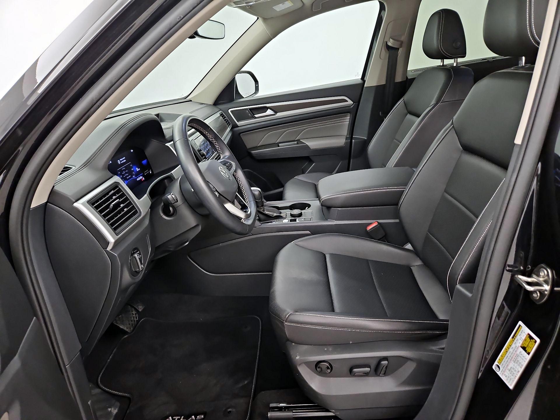 Thumbnail: 2023 Volkswagen Atlas - 11