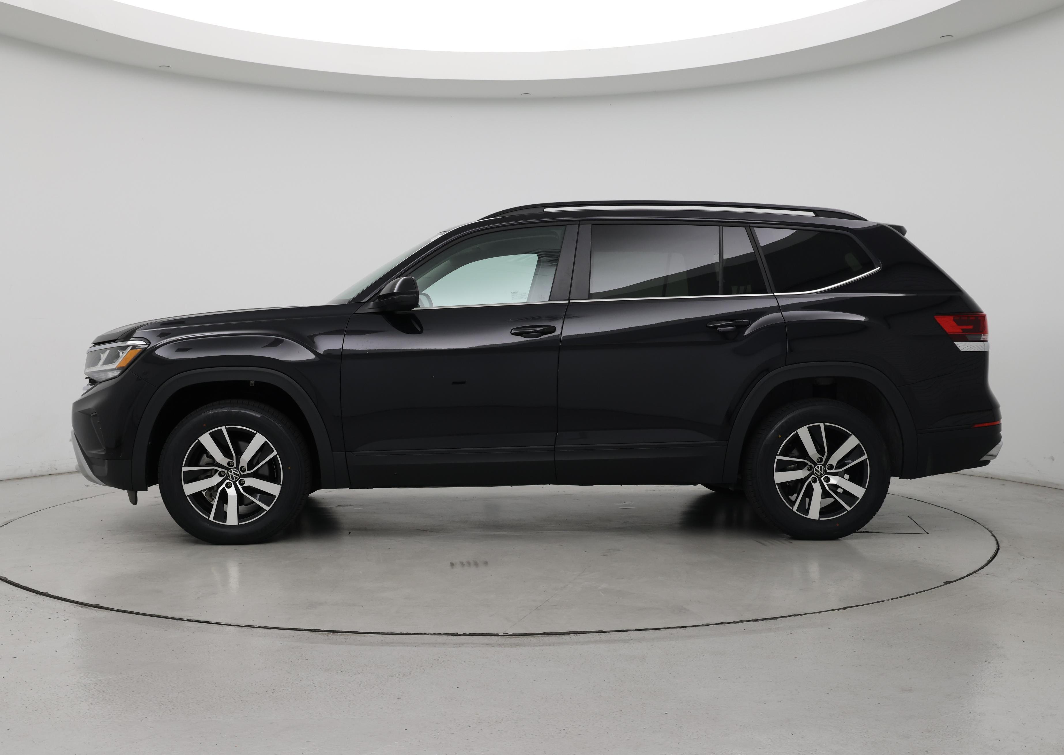 Thumbnail: 2023 Volkswagen Atlas - 3