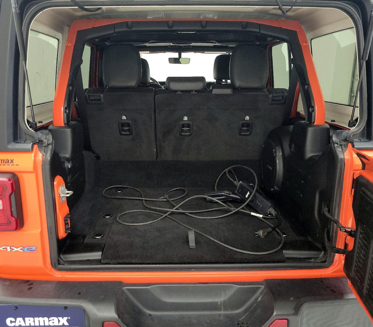 Trunk/Cargo (Seats Up)