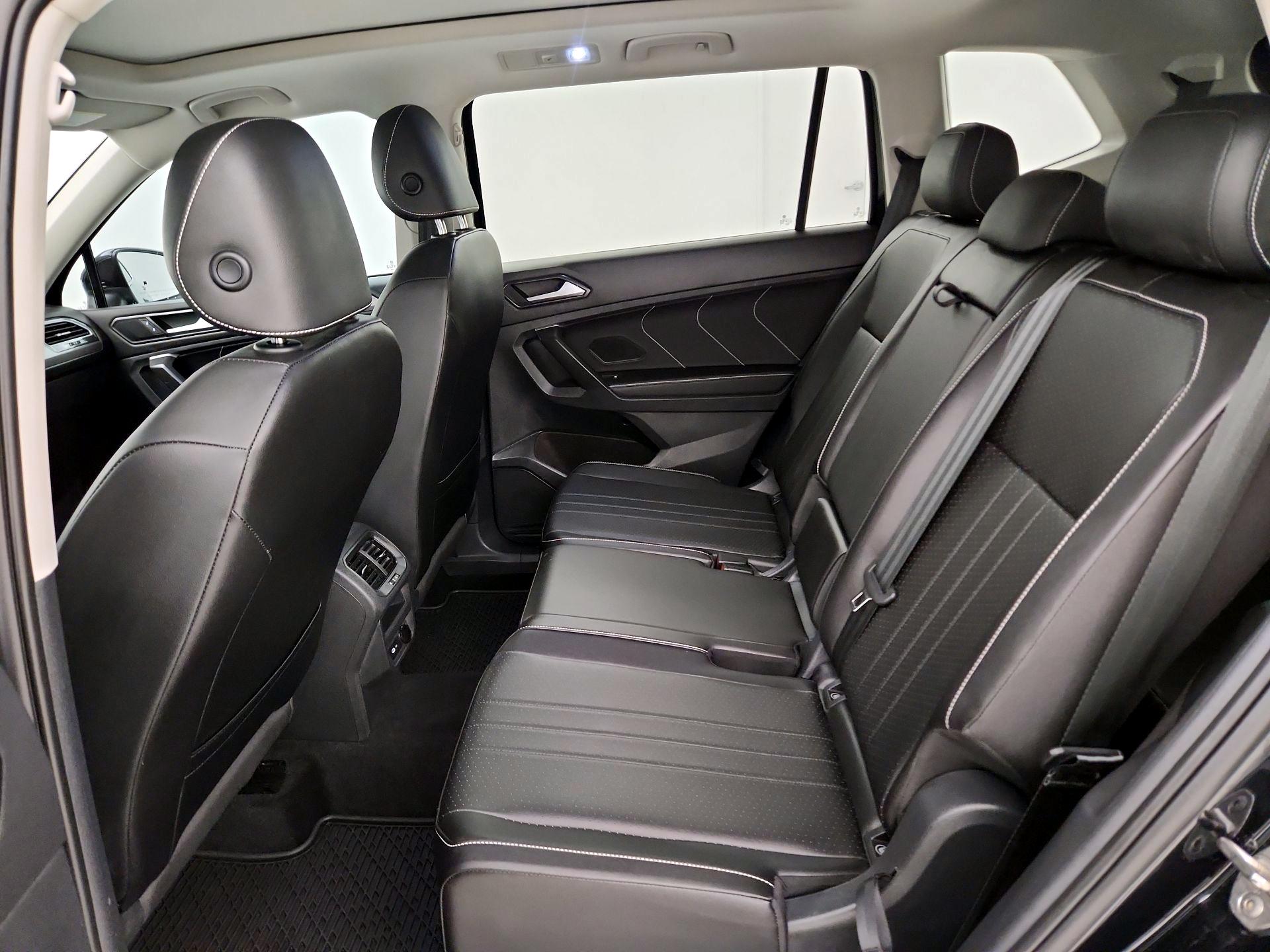 Thumbnail: 2023 Volkswagen Tiguan - 20