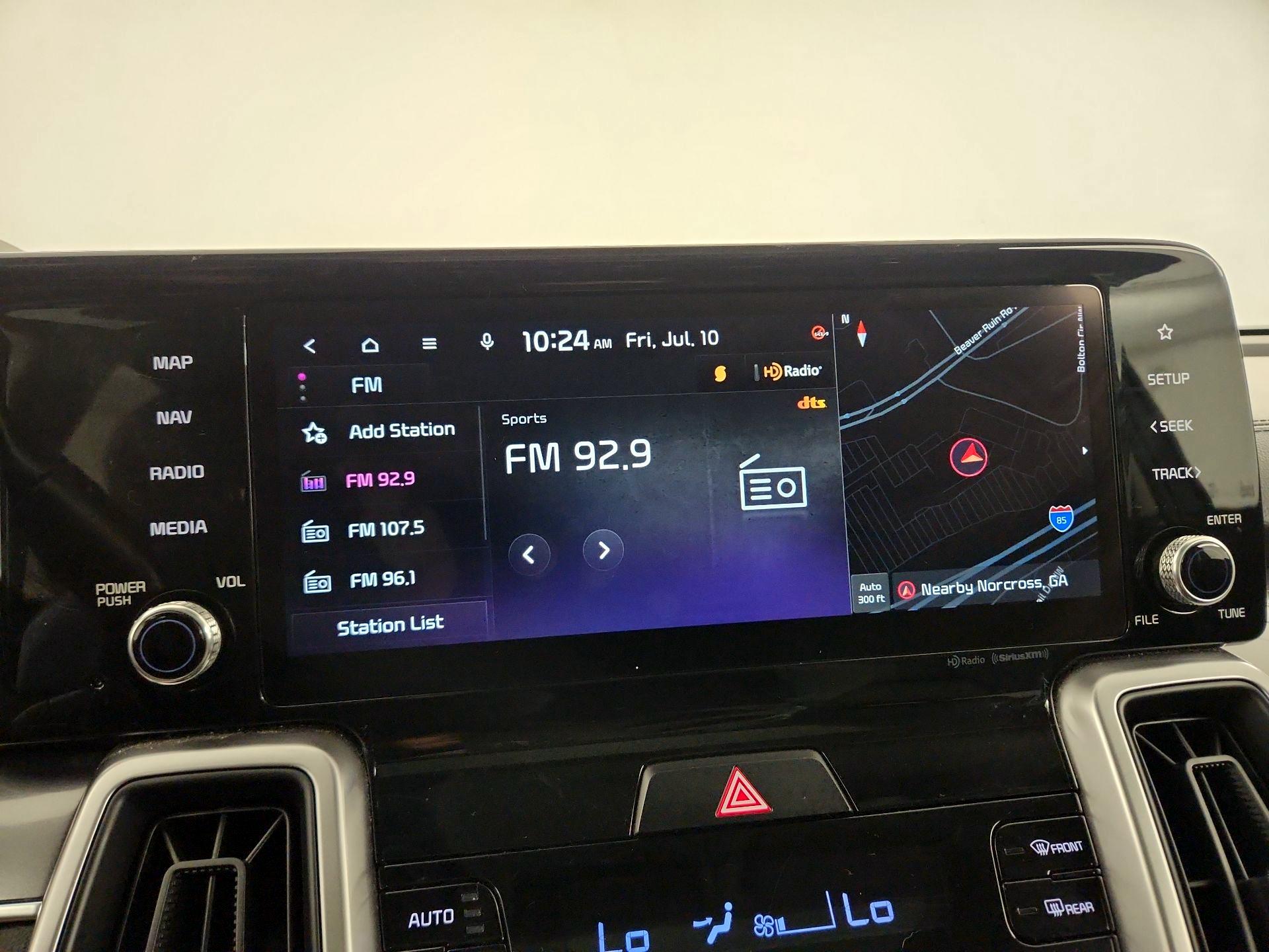 Thumbnail: 2023 Kia Sorento - 16
