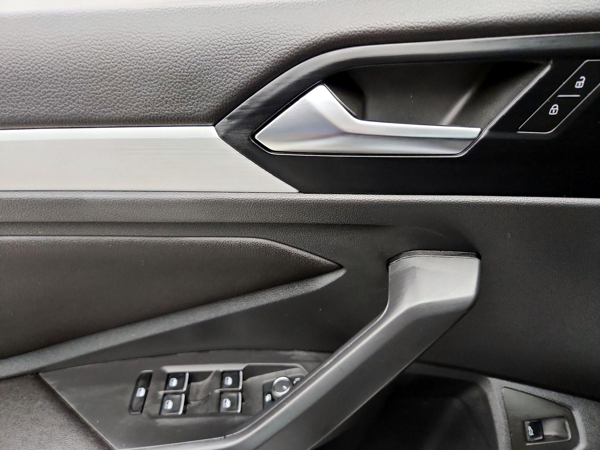 Thumbnail: 2025 Volkswagen Jetta - 12