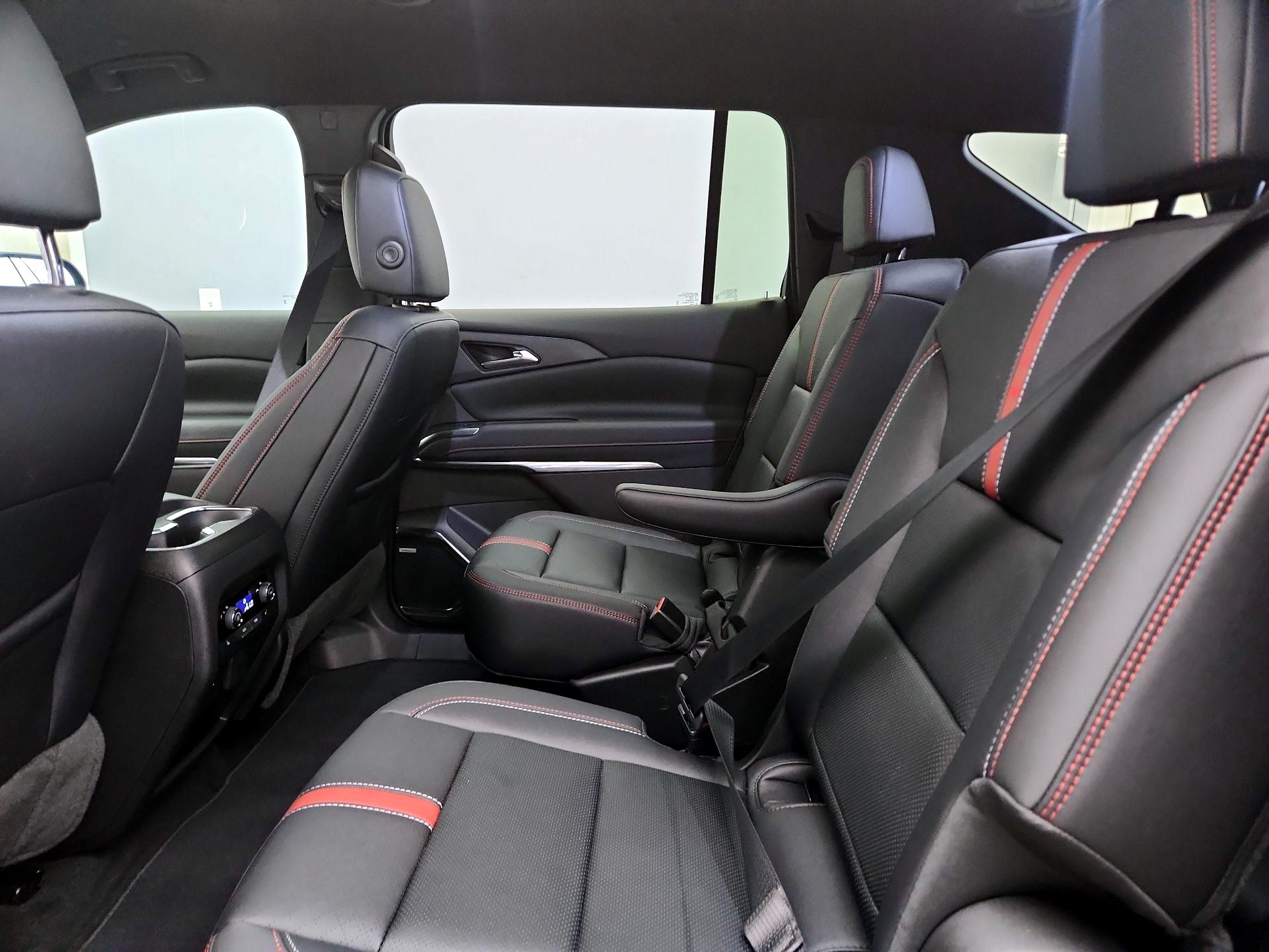 Thumbnail: 2026 Chevrolet Traverse - 20