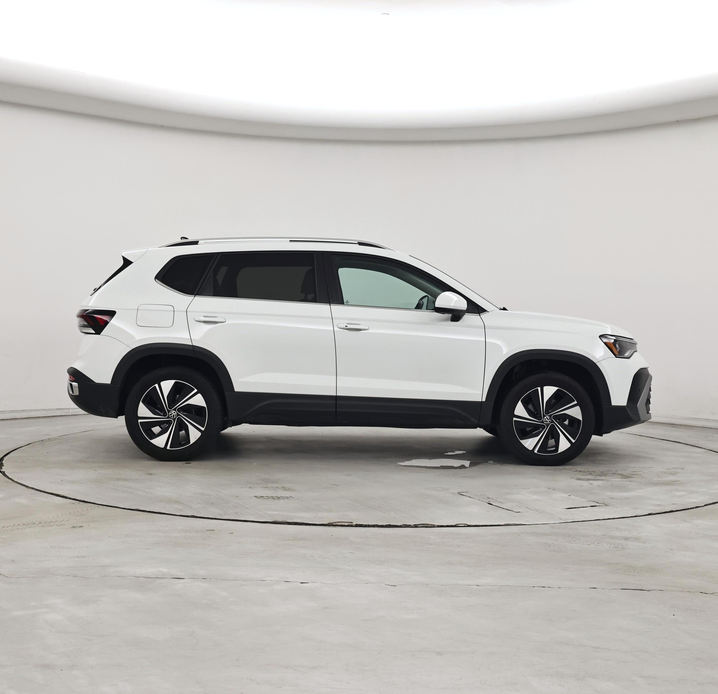 Thumbnail: 2025 Volkswagen Taos - 7