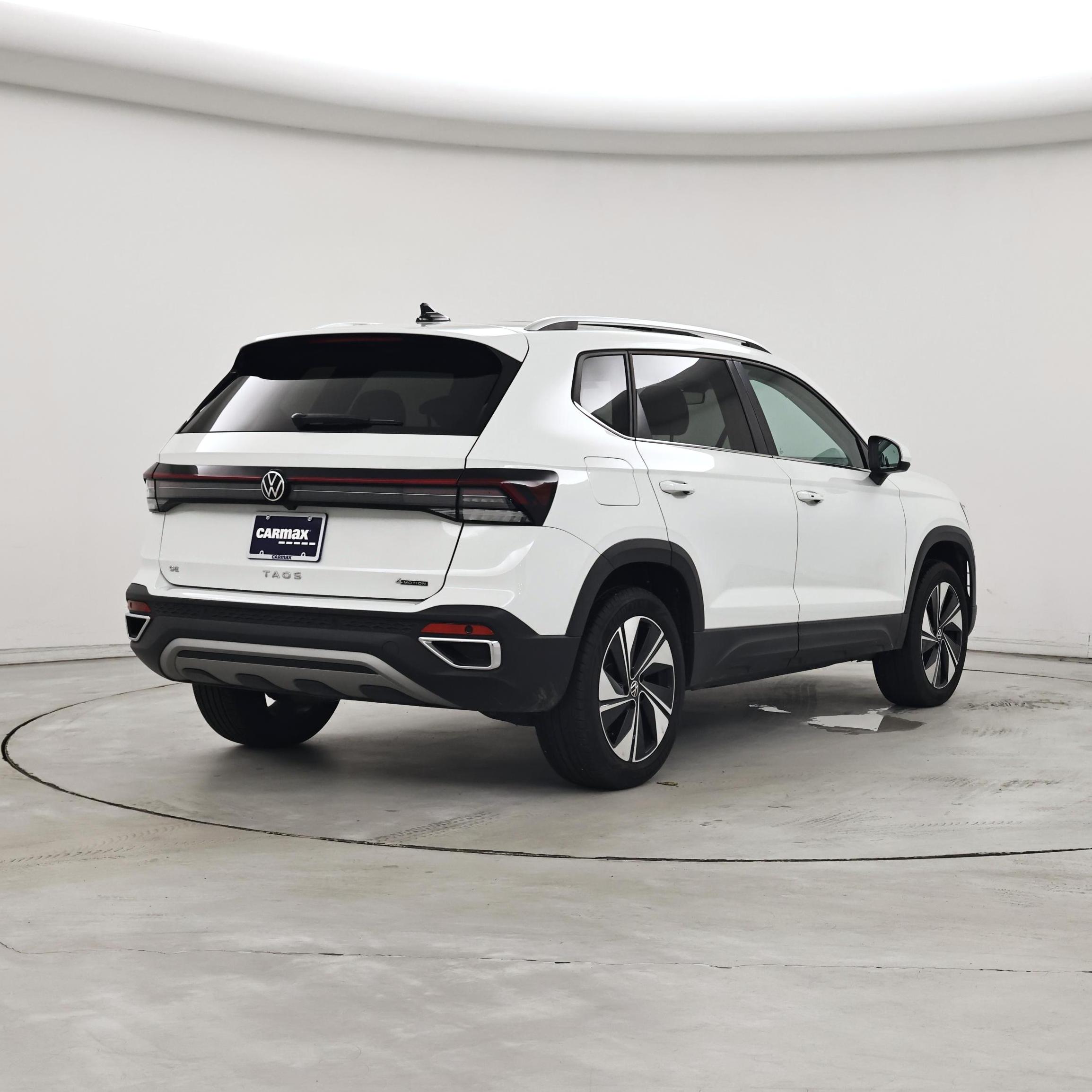Thumbnail: 2025 Volkswagen Taos - 8