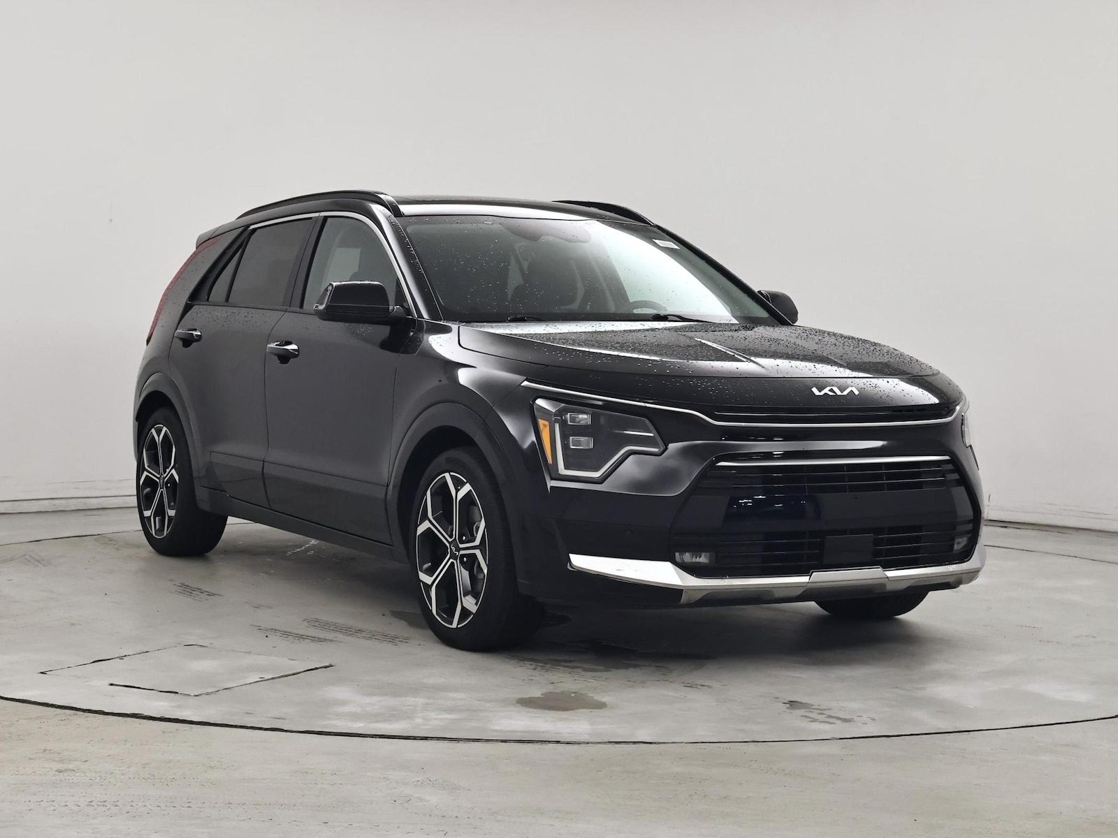 2024 Kia Niro SX Touring - Photo 2
