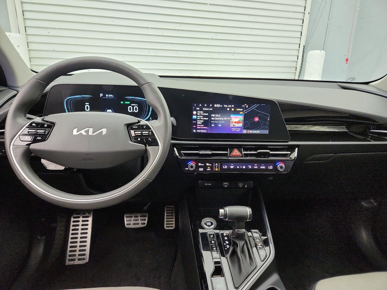 2024 Kia Niro SX Touring - Photo 10