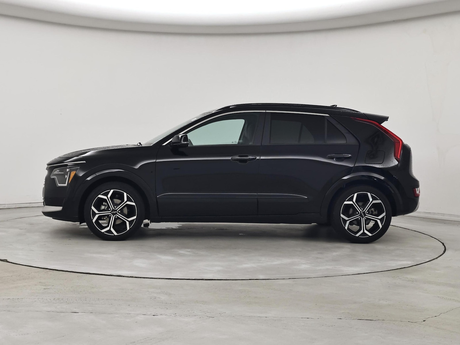 2024 Kia Niro SX Touring - Photo 4