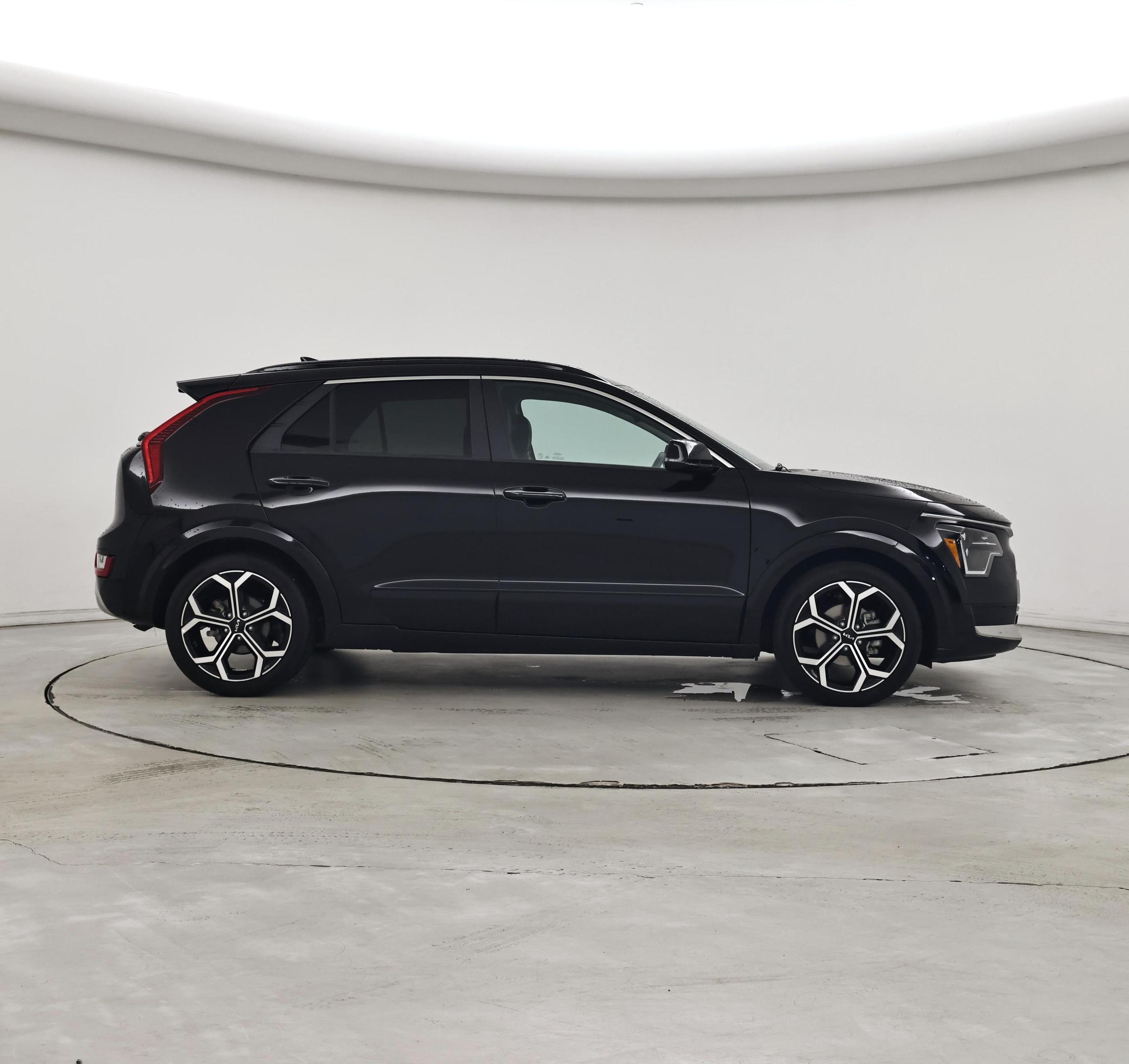 Thumbnail: 2024 Kia Niro - 7