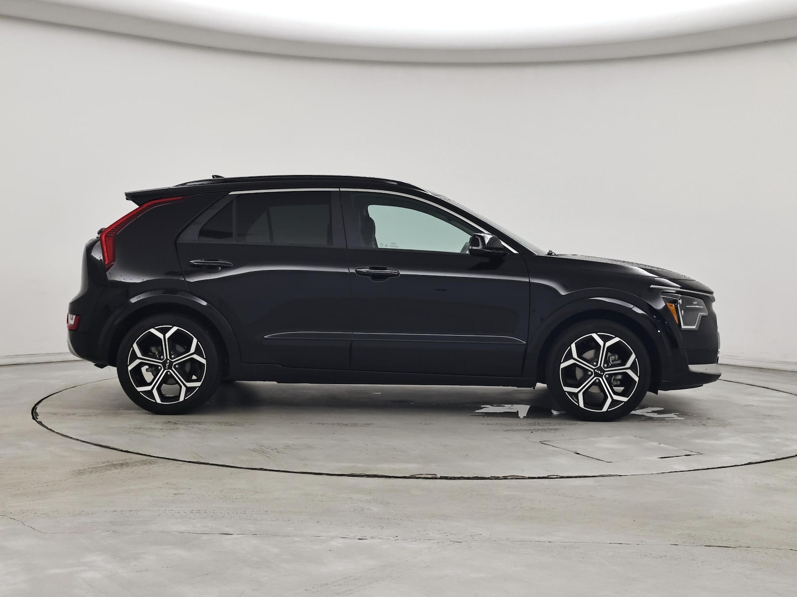2024 Kia Niro SX Touring - Photo 8