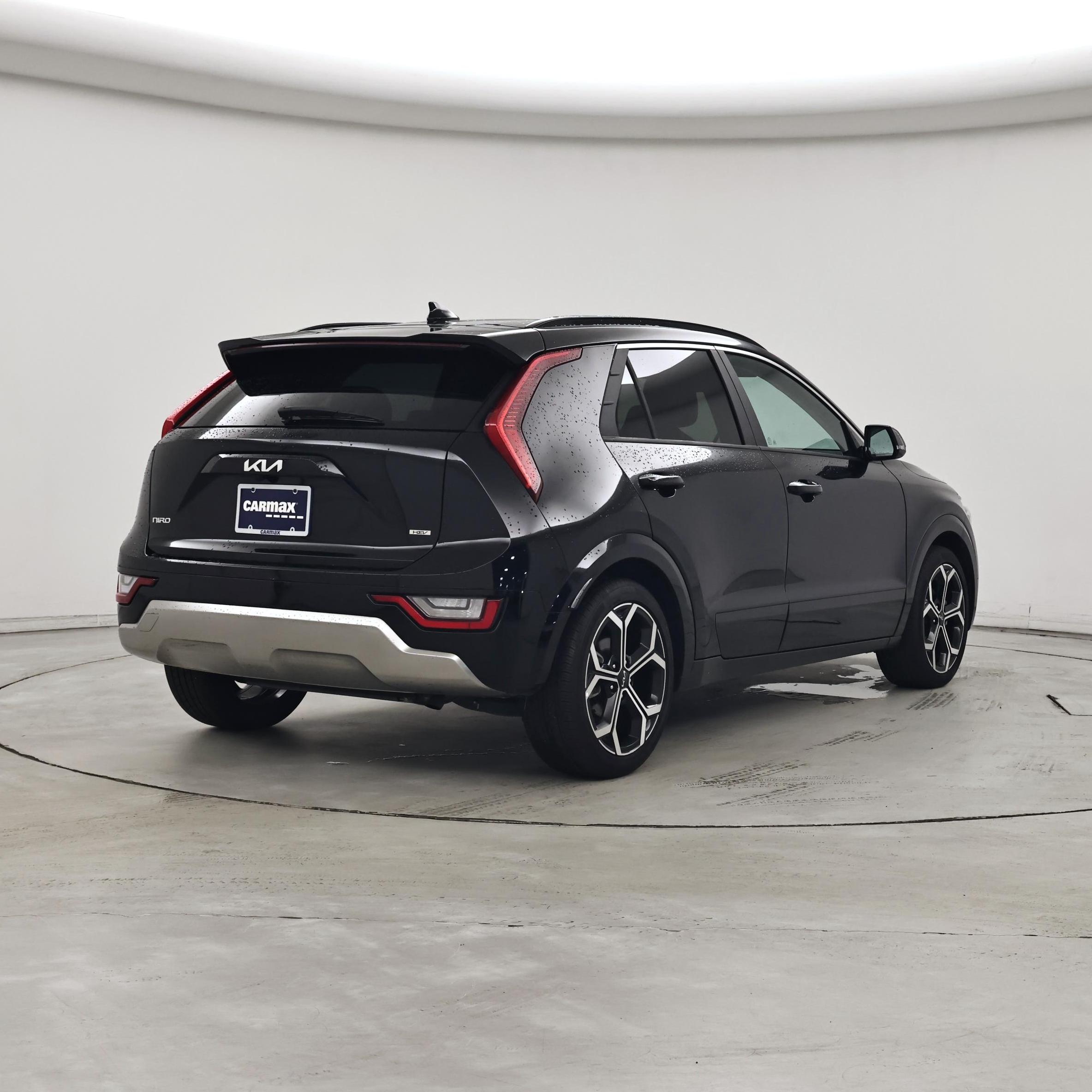Thumbnail: 2024 Kia Niro - 8