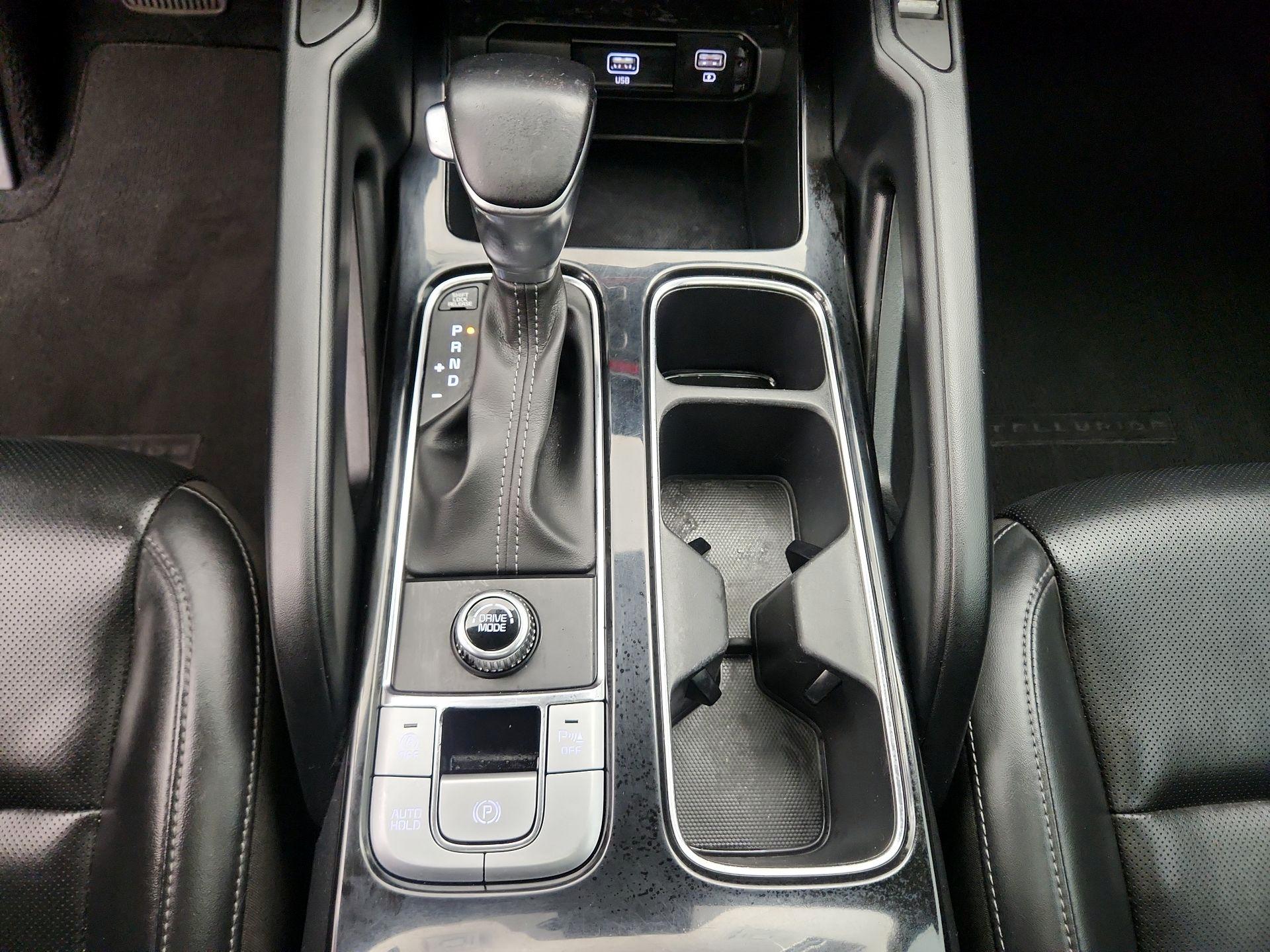 Thumbnail: 2021 Kia Telluride - 17