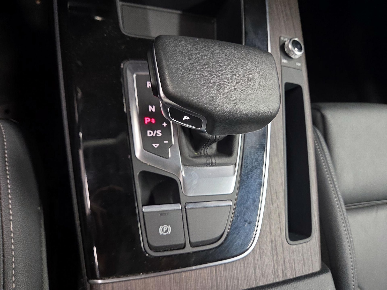 2024 Audi Q5 Premium - Photo 18