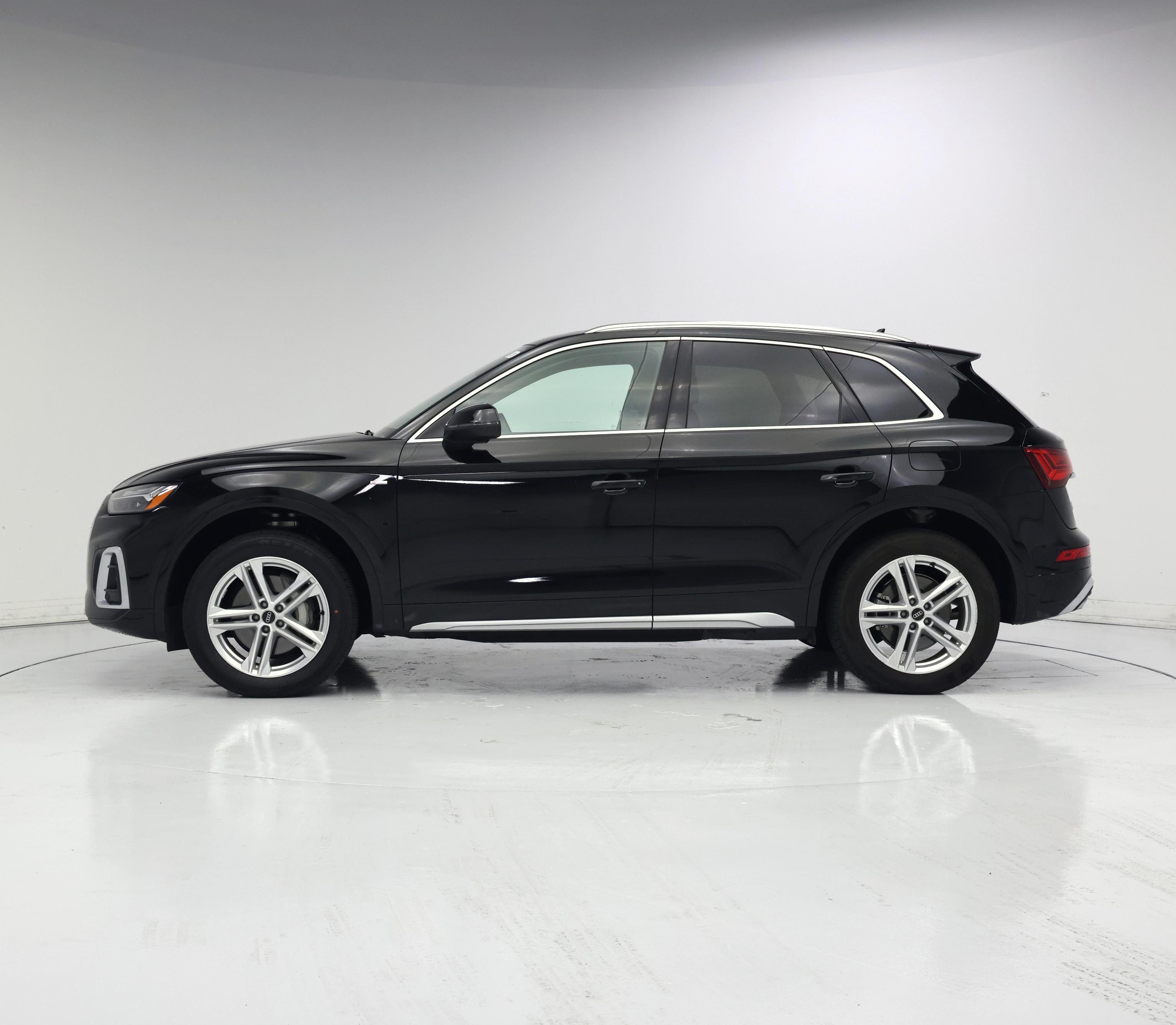 Thumbnail: 2024 Audi Q5 - 3
