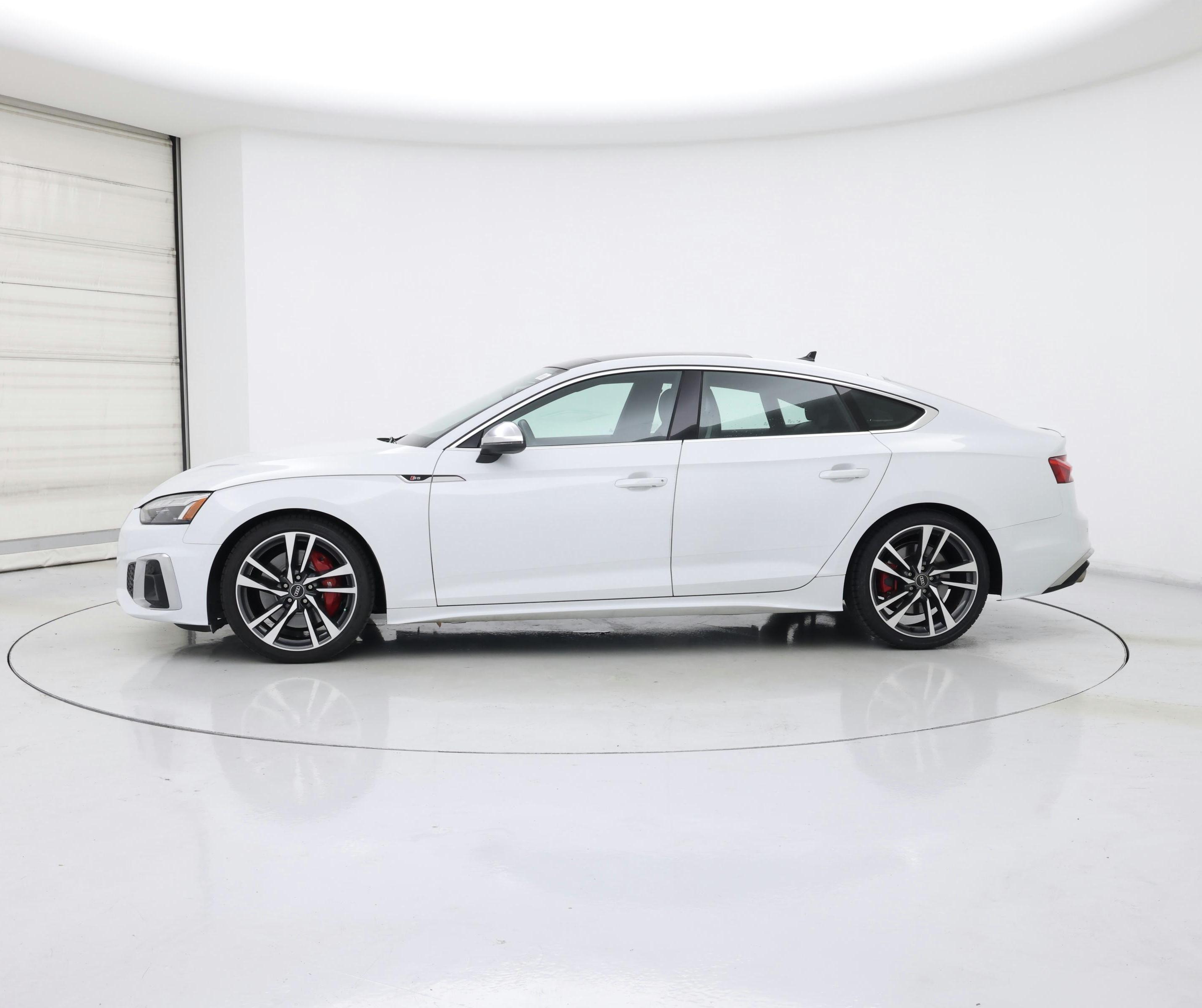 Thumbnail: 2023 Audi S5 - 3