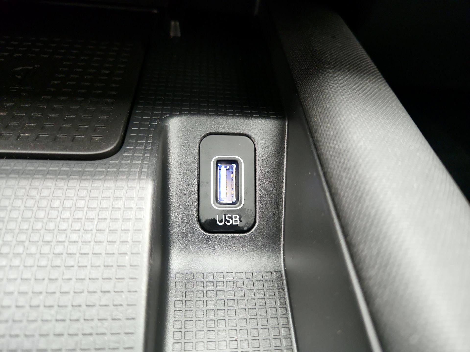 Thumbnail: 2024 Hyundai Ioniq 6 - 19