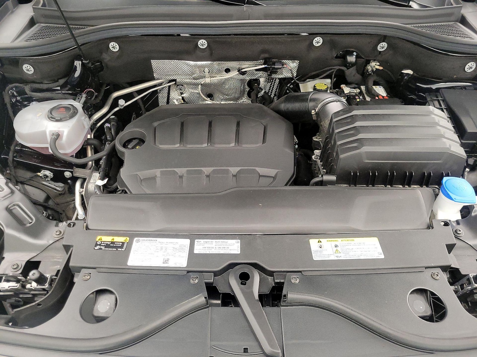2025 Volkswagen Atlas Cross Sport SE - Photo 22