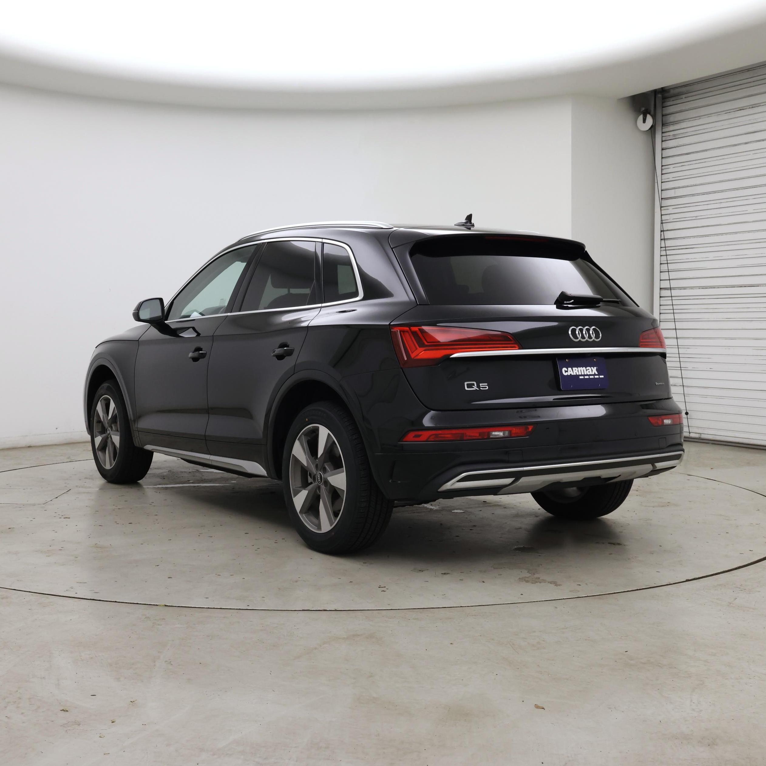 Thumbnail: 2023 Audi Q5 - 2