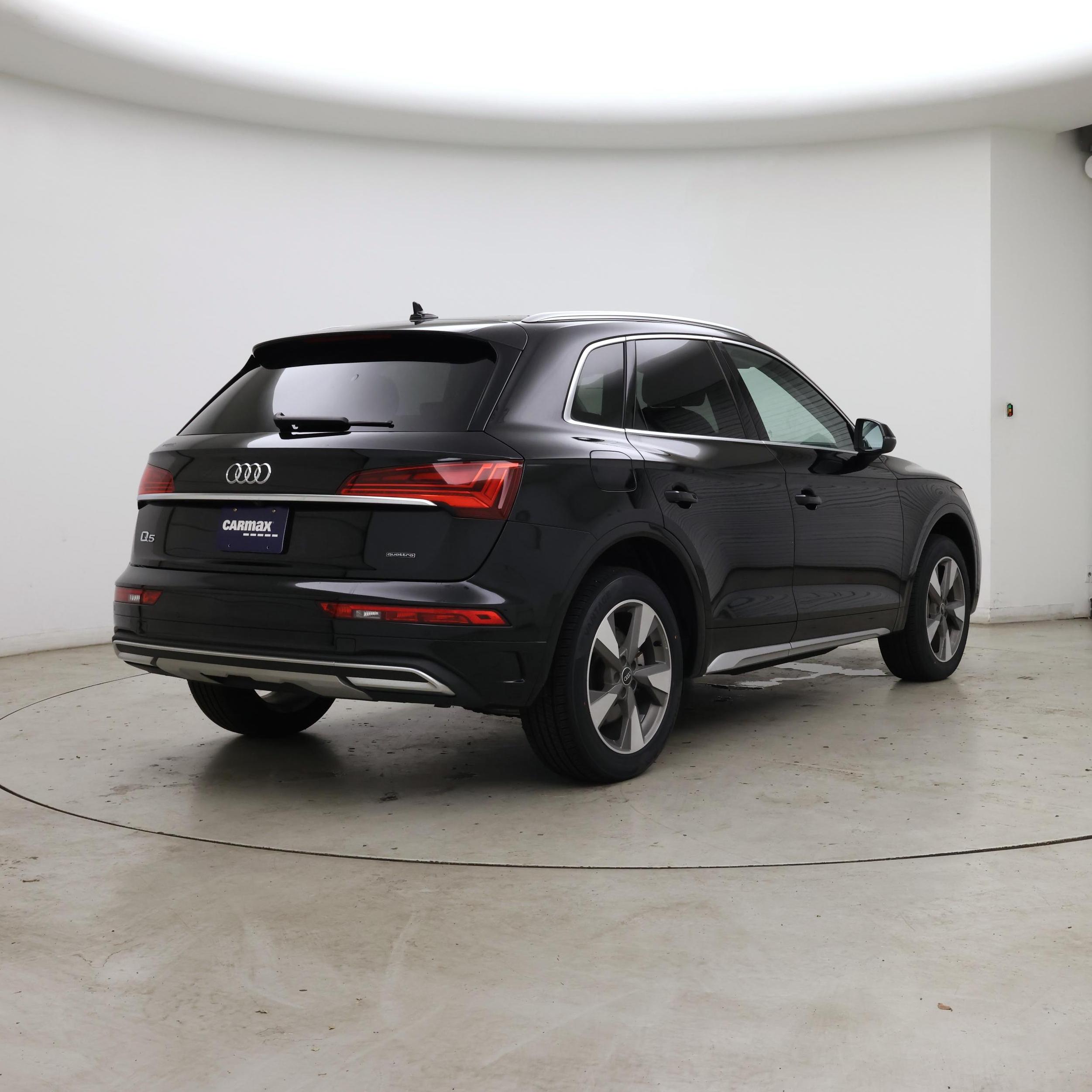 Thumbnail: 2023 Audi Q5 - 8