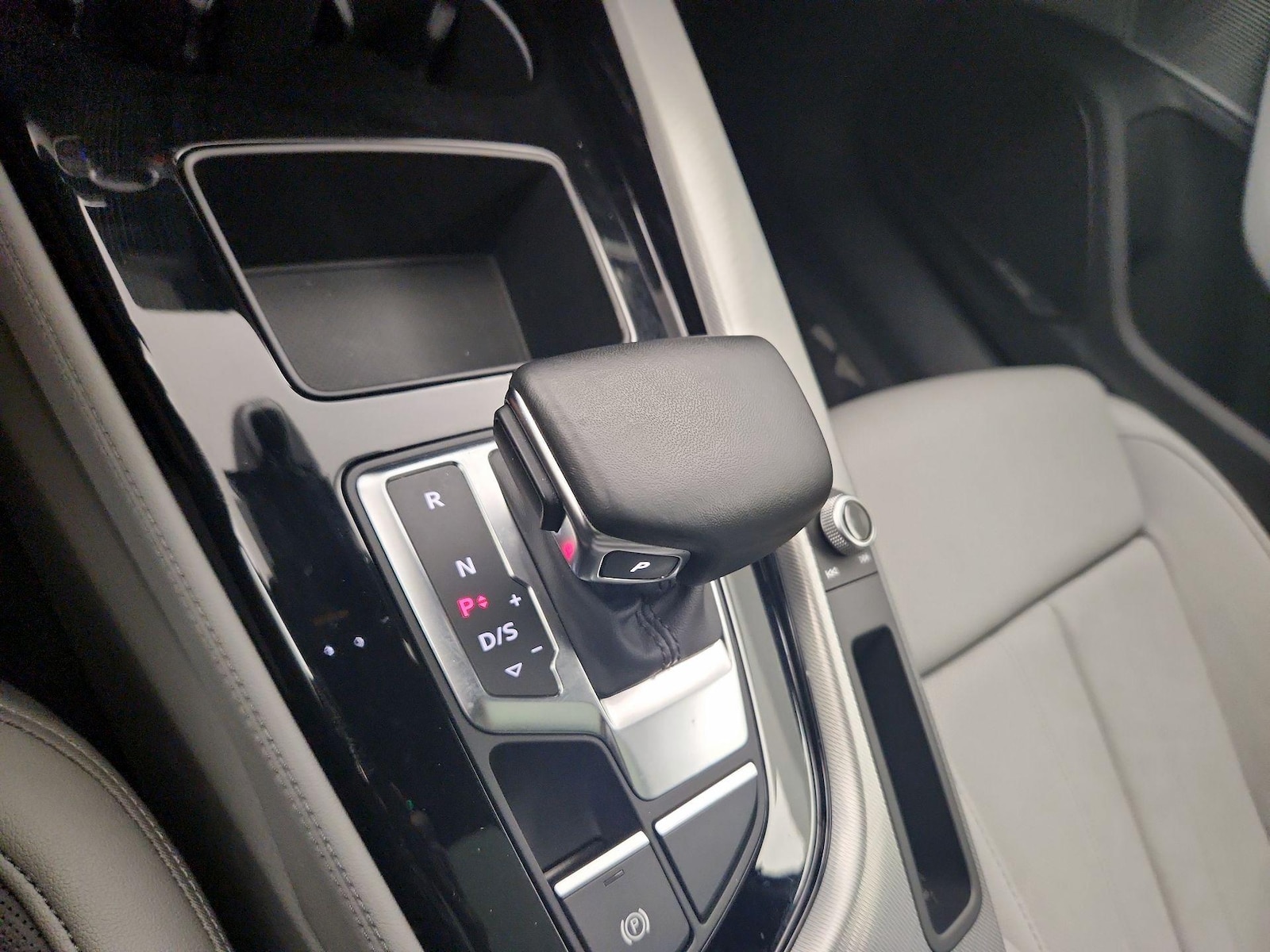 2024 Audi A4 Premium Plus - Photo 17