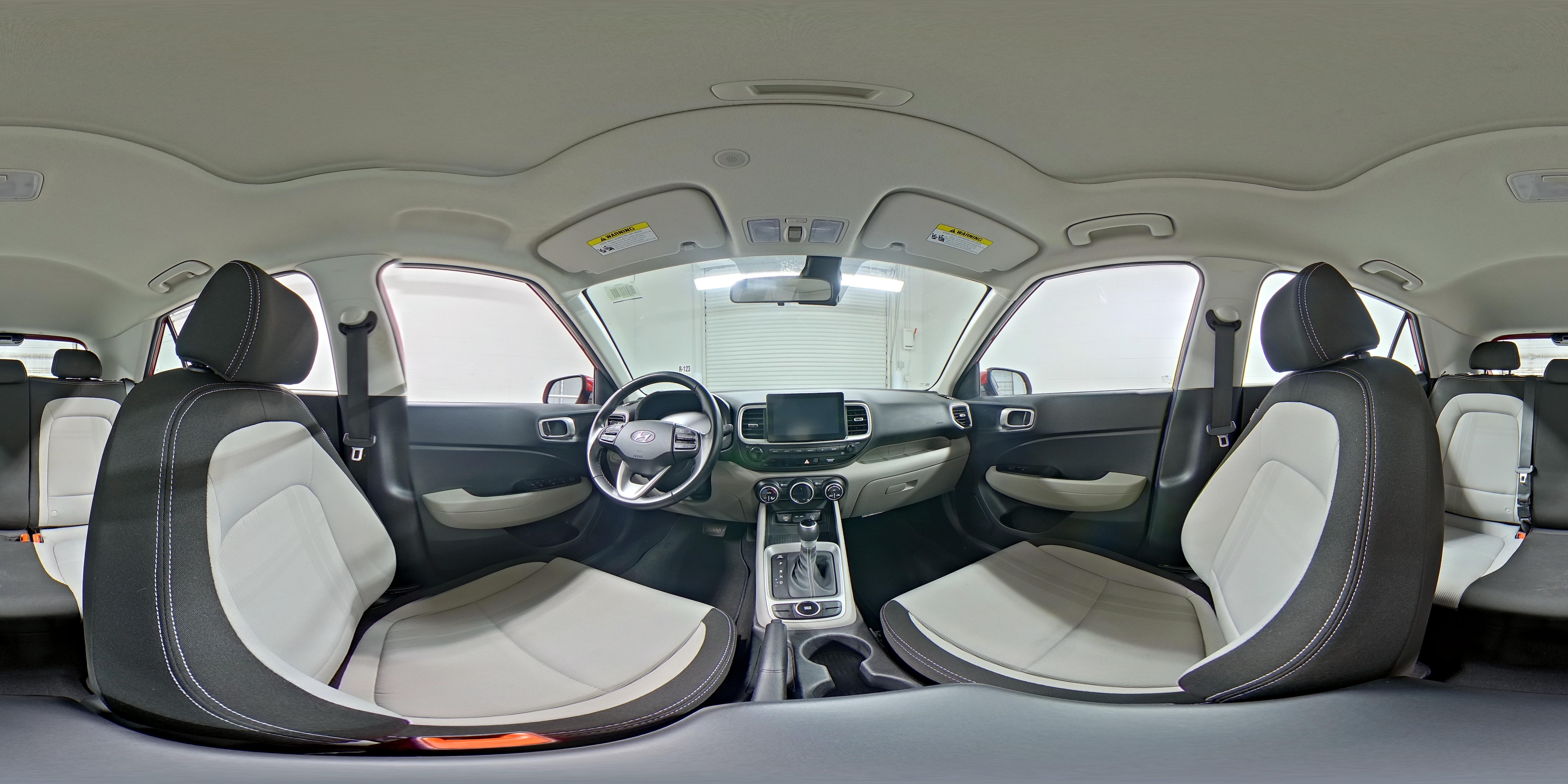2023 Hyundai Venue SEL - Photo 25