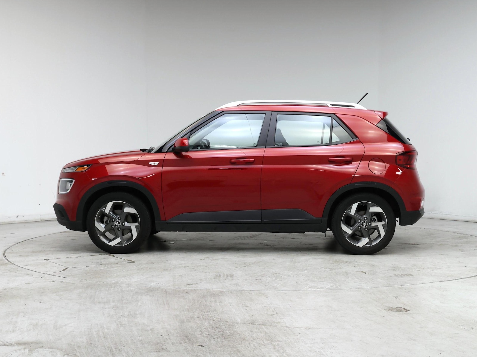 2023 Hyundai Venue SEL - Photo 4
