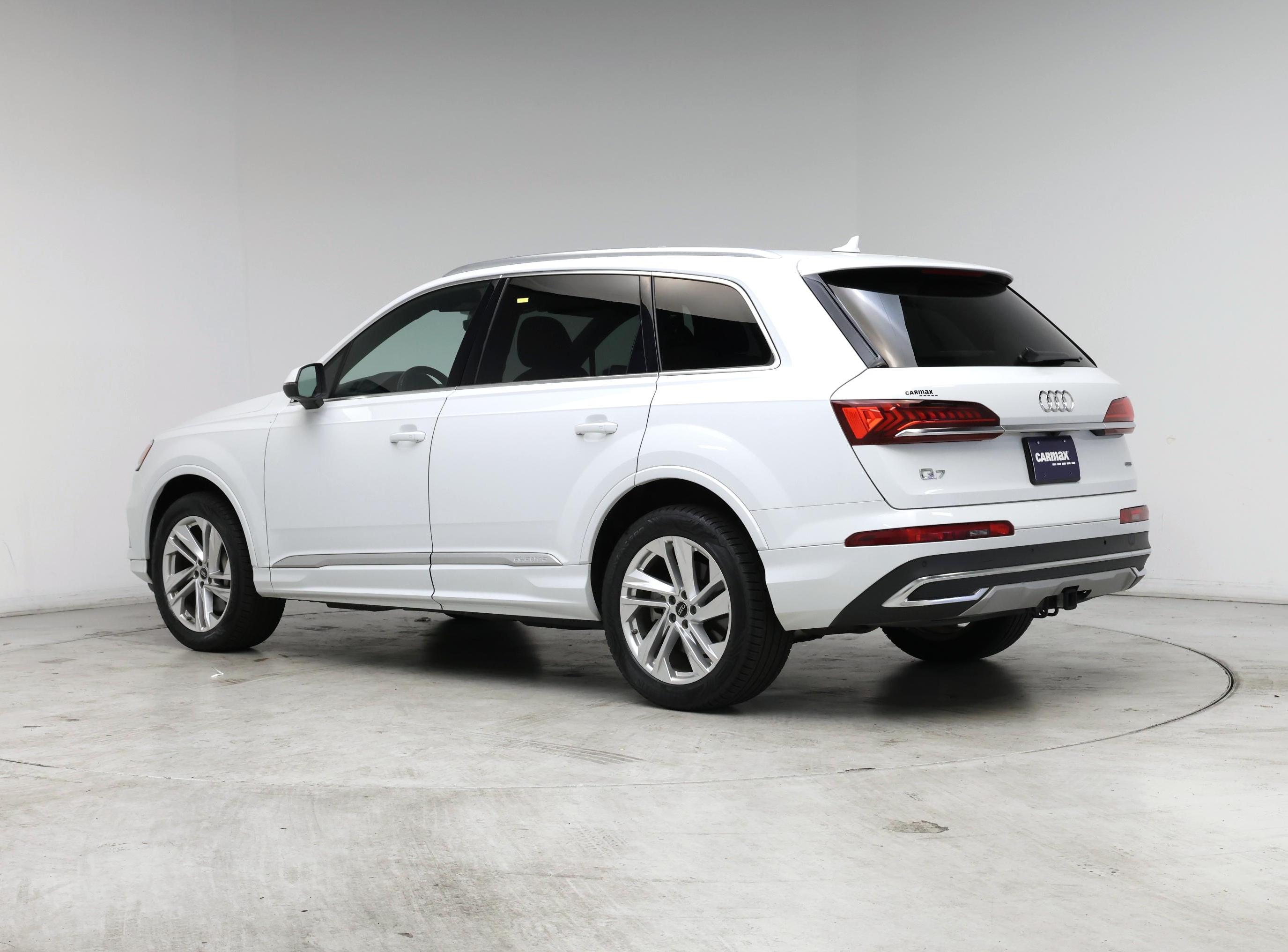 Thumbnail: 2023 Audi Q7 - 2