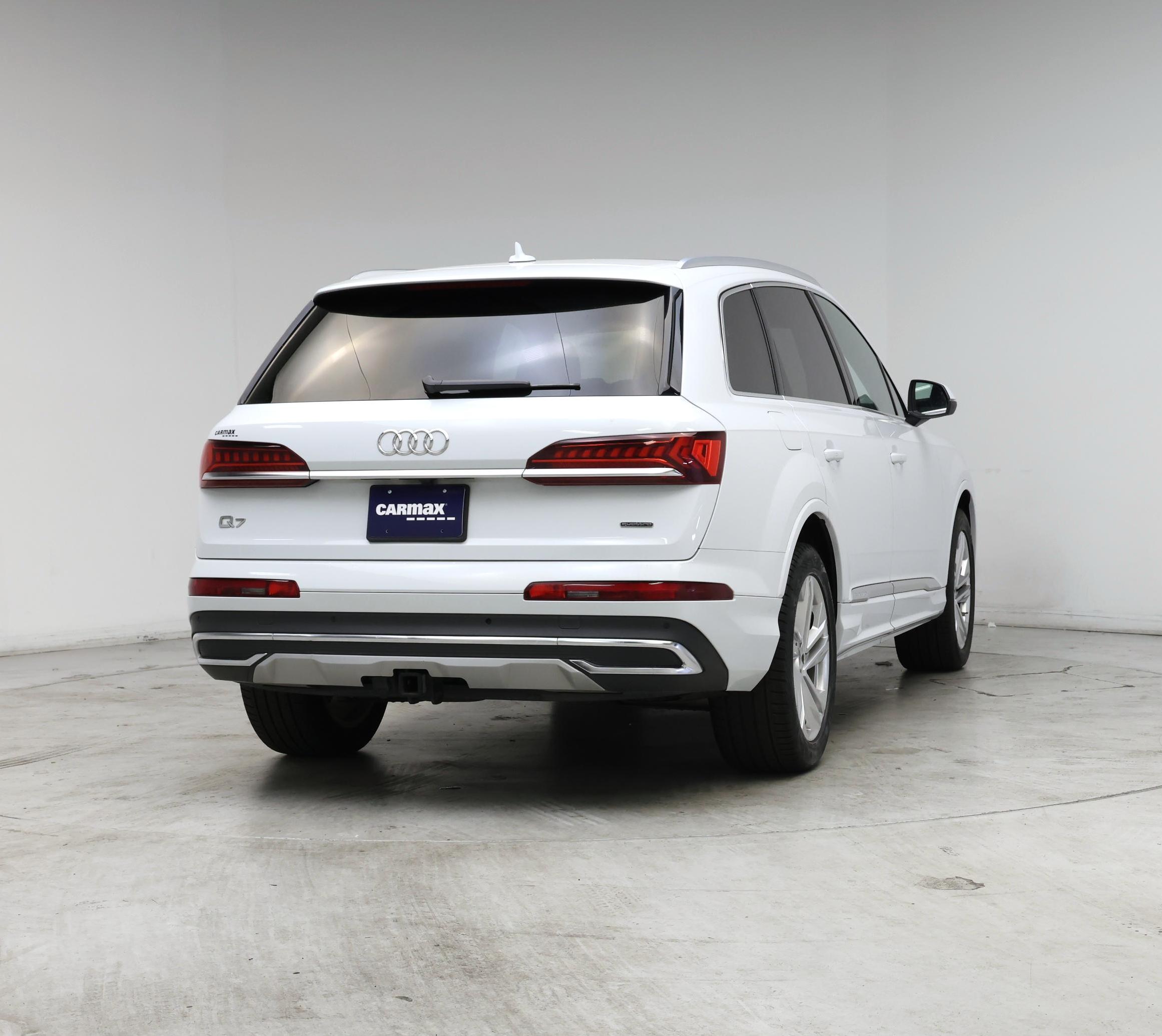 Thumbnail: 2023 Audi Q7 - 8