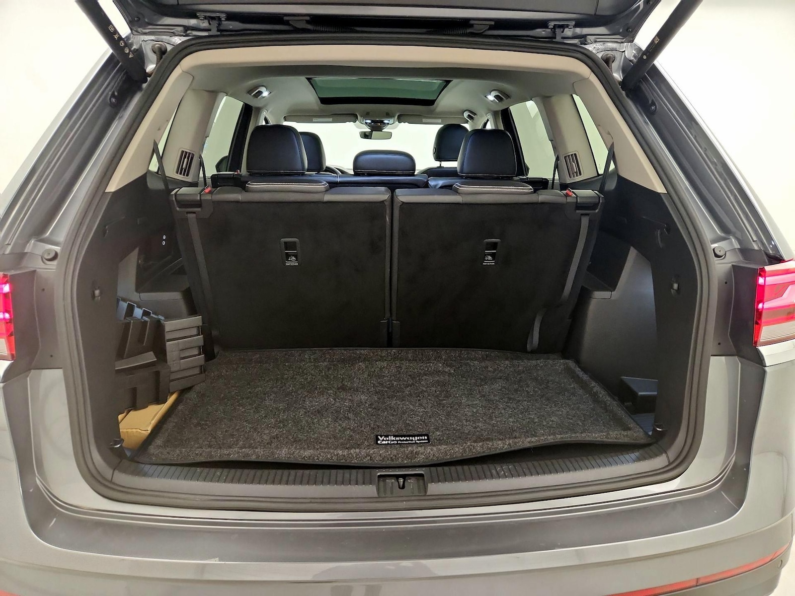 2024 Volkswagen Atlas SE w/Tech - Photo 20