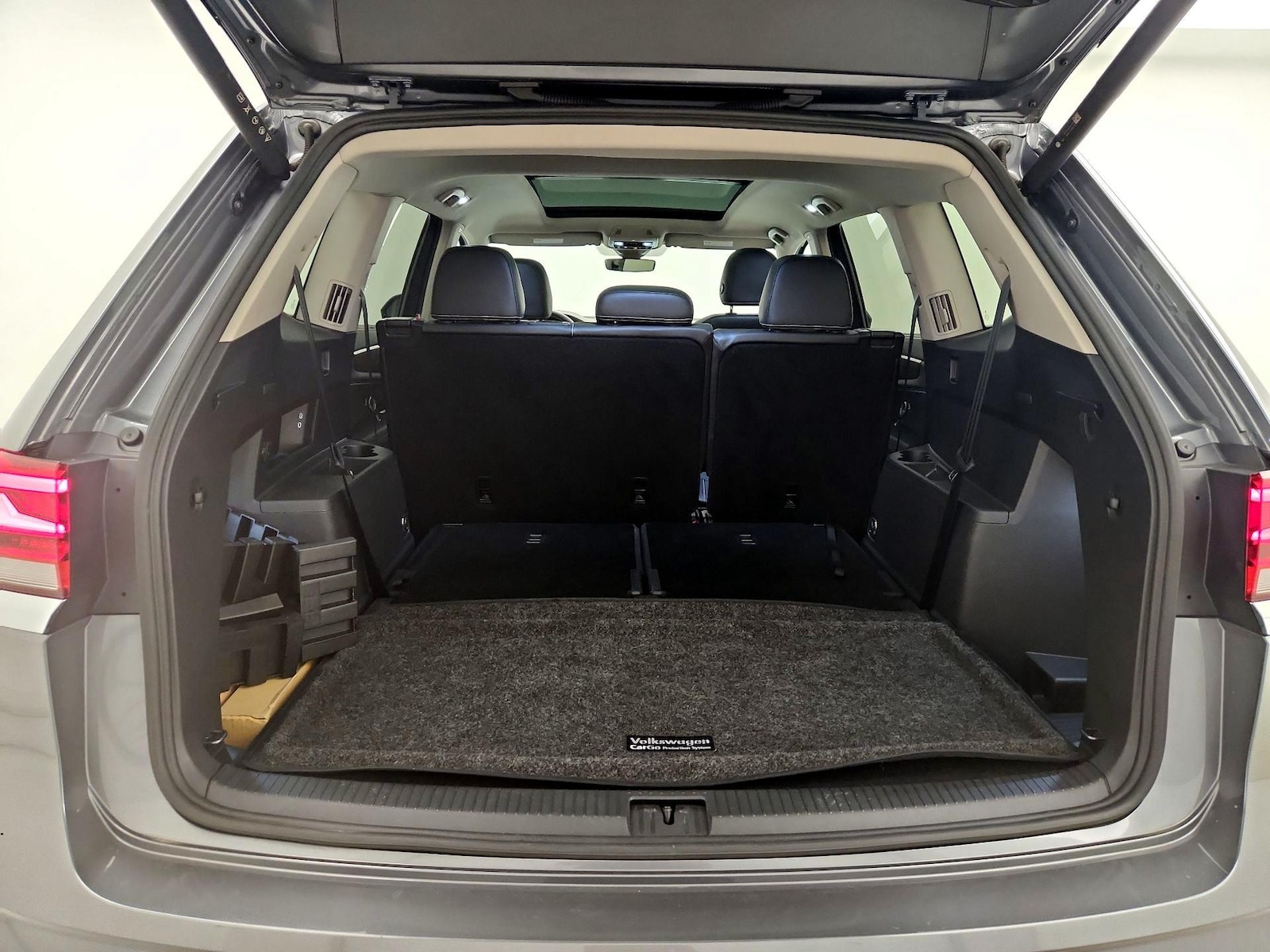 2024 Volkswagen Atlas SE w/Tech - Photo 21
