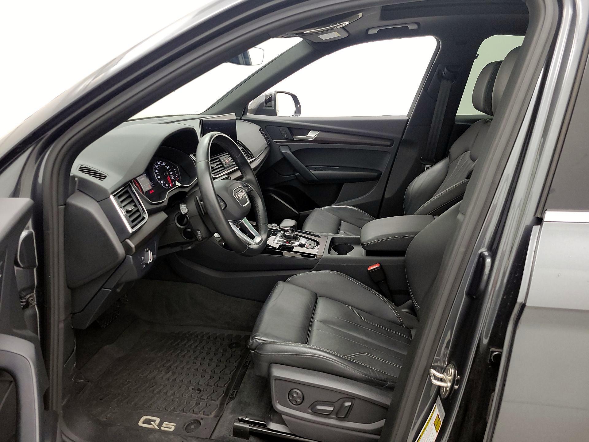 Thumbnail: 2023 Audi Q5 - 11