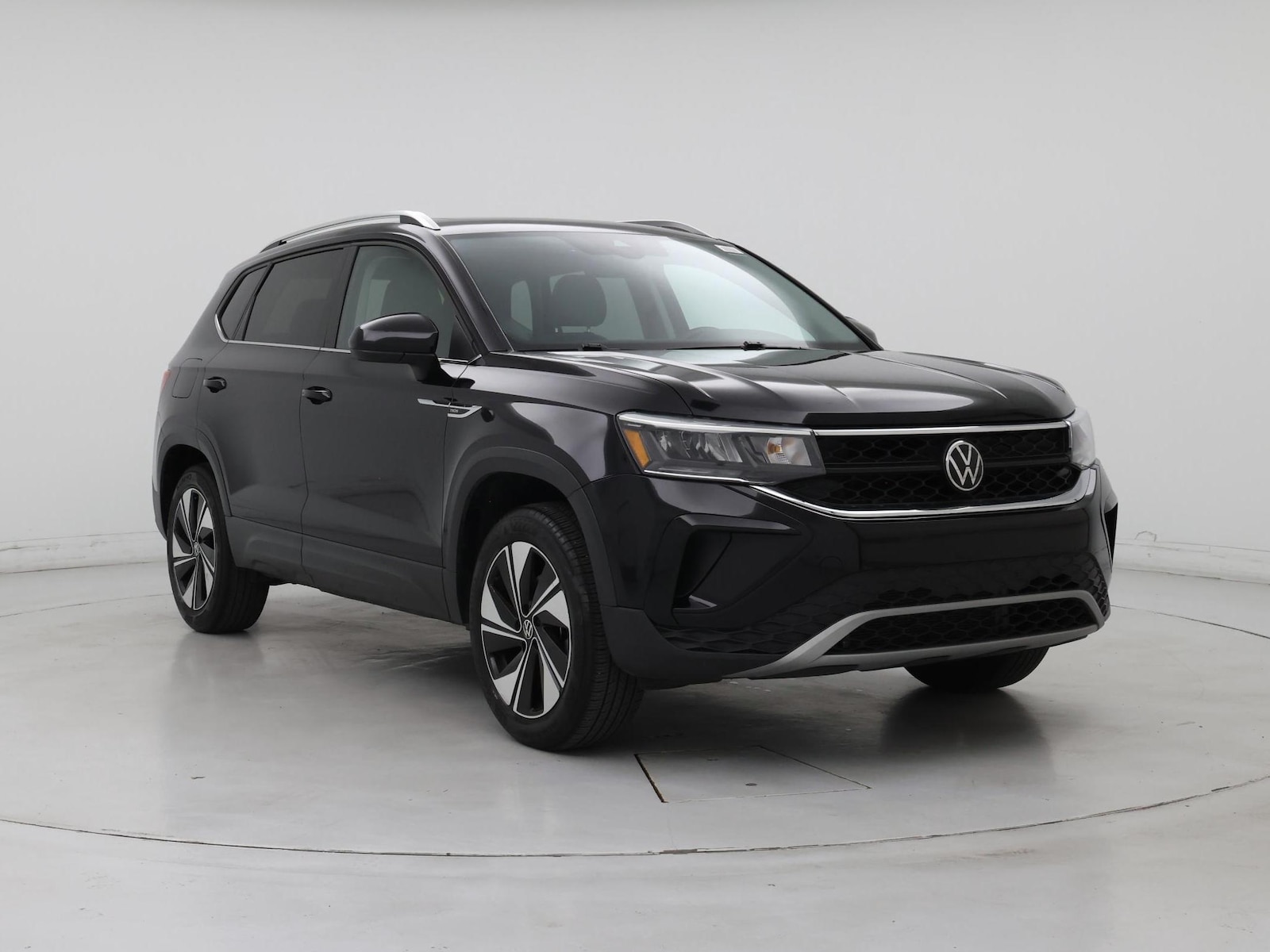 2024 Volkswagen Taos SE - Photo 2