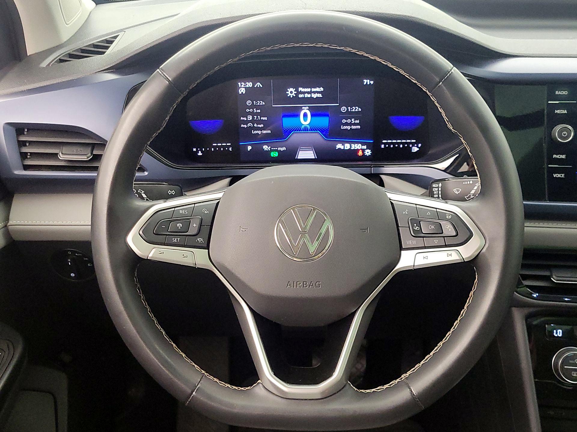 Thumbnail: 2024 Volkswagen Taos - 10