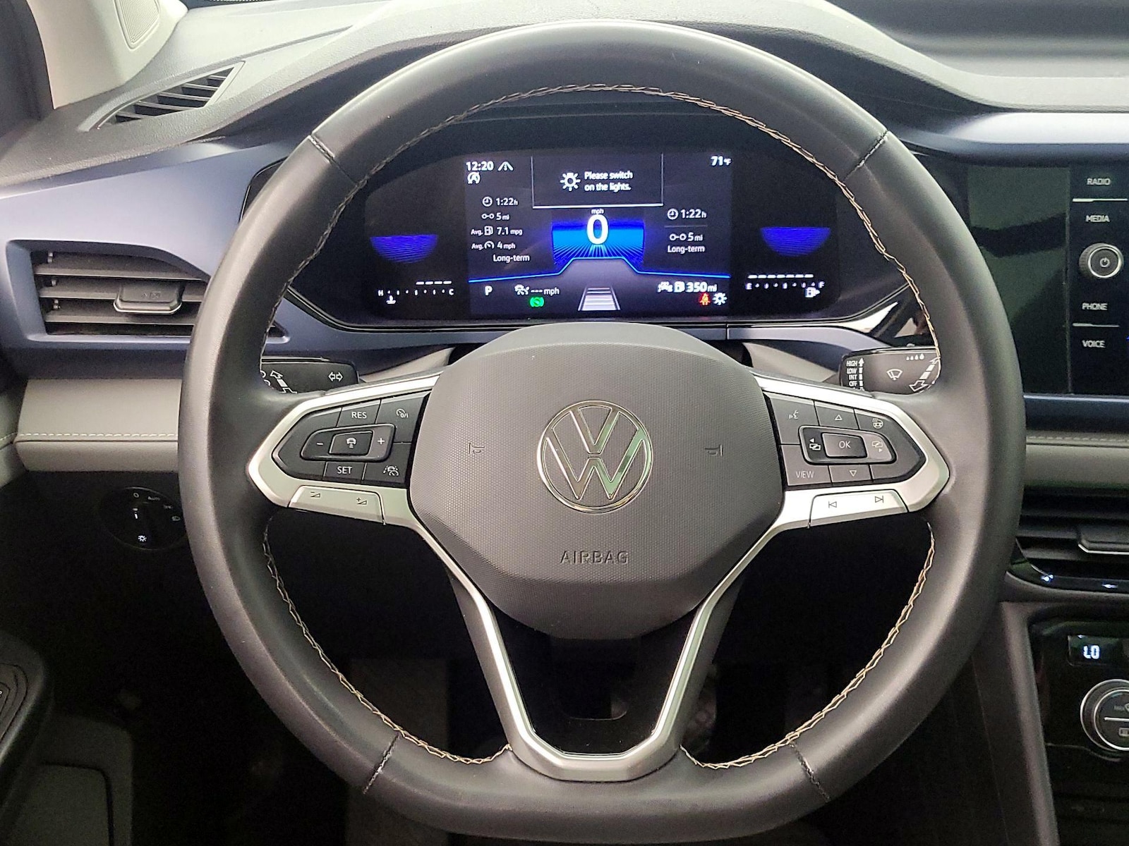 2024 Volkswagen Taos SE - Photo 11